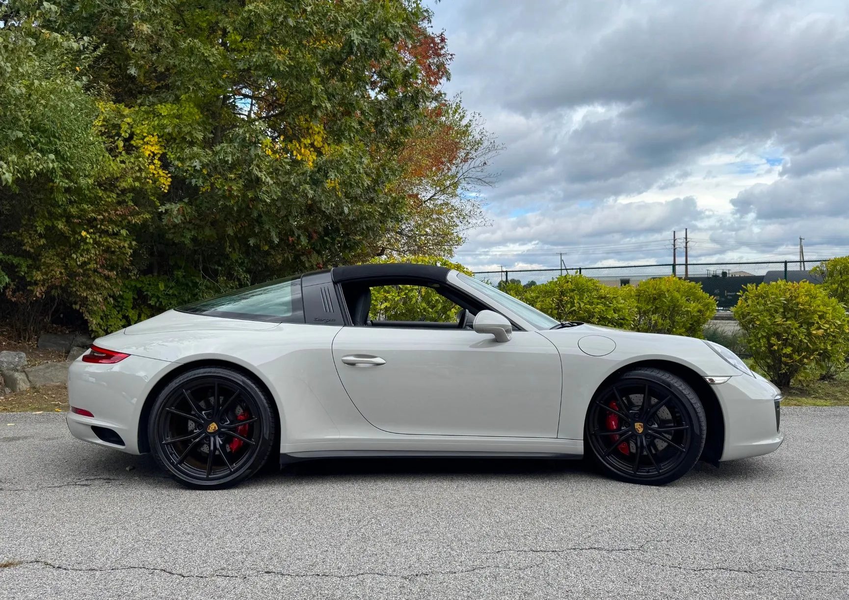 Load larger image of 2018 Porsche 911 Targa 4S - Stuttcars Classified