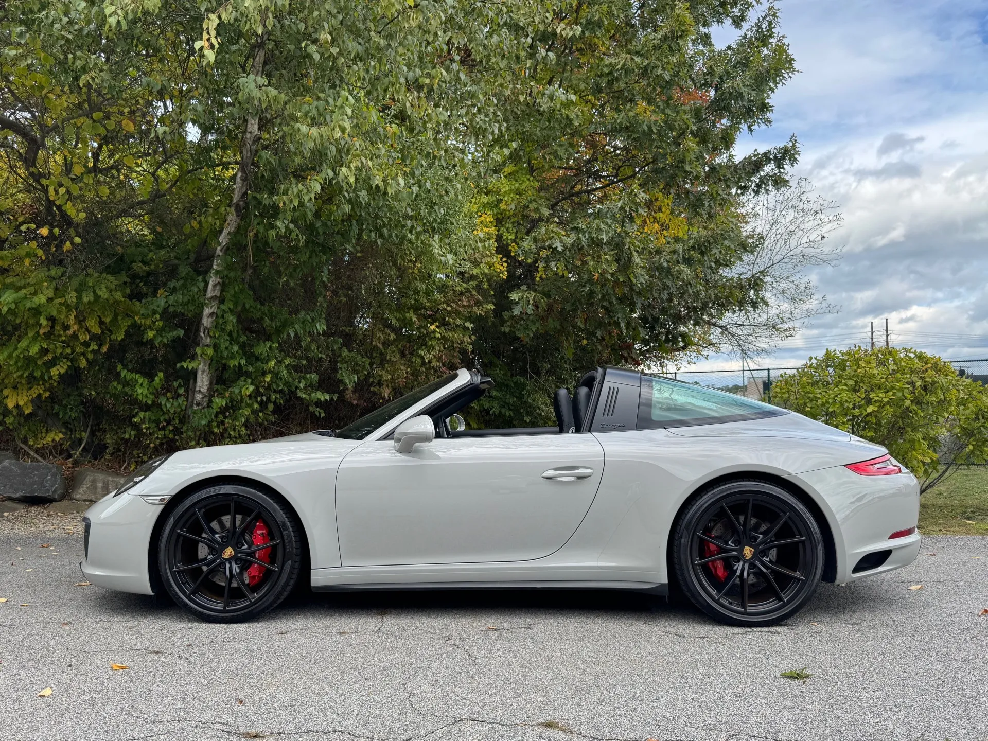 Load larger image of 2018 Porsche 911 Targa 4S - Stuttcars Classified