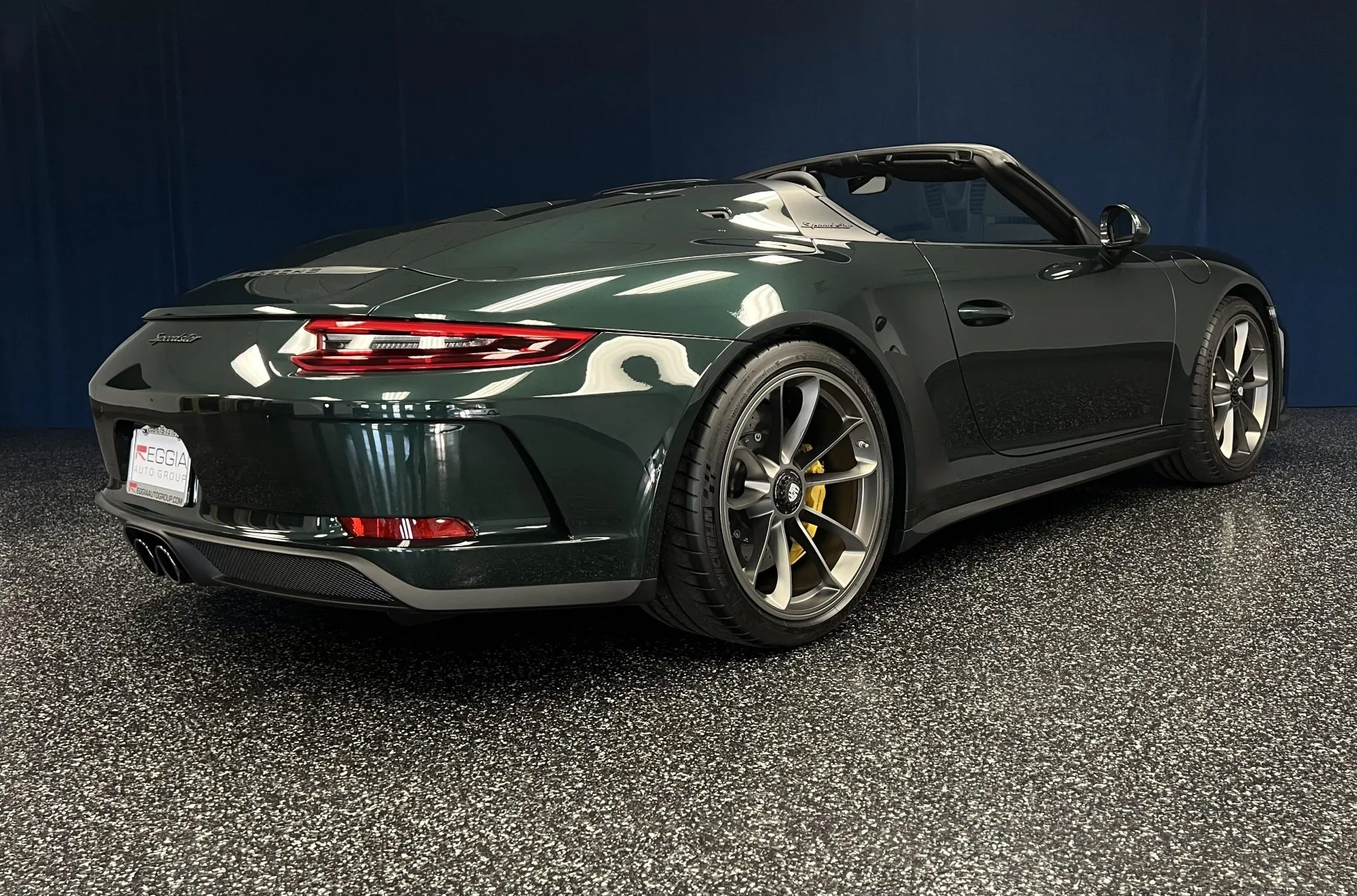 Load larger image of Forest Green Metallic 2019 Porsche 911 Speedster - Stuttcars Classified