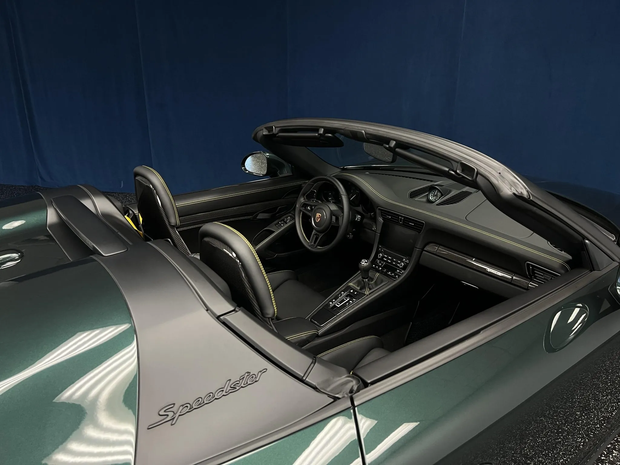 Load larger image of Forest Green Metallic 2019 Porsche 911 Speedster - Stuttcars Classified