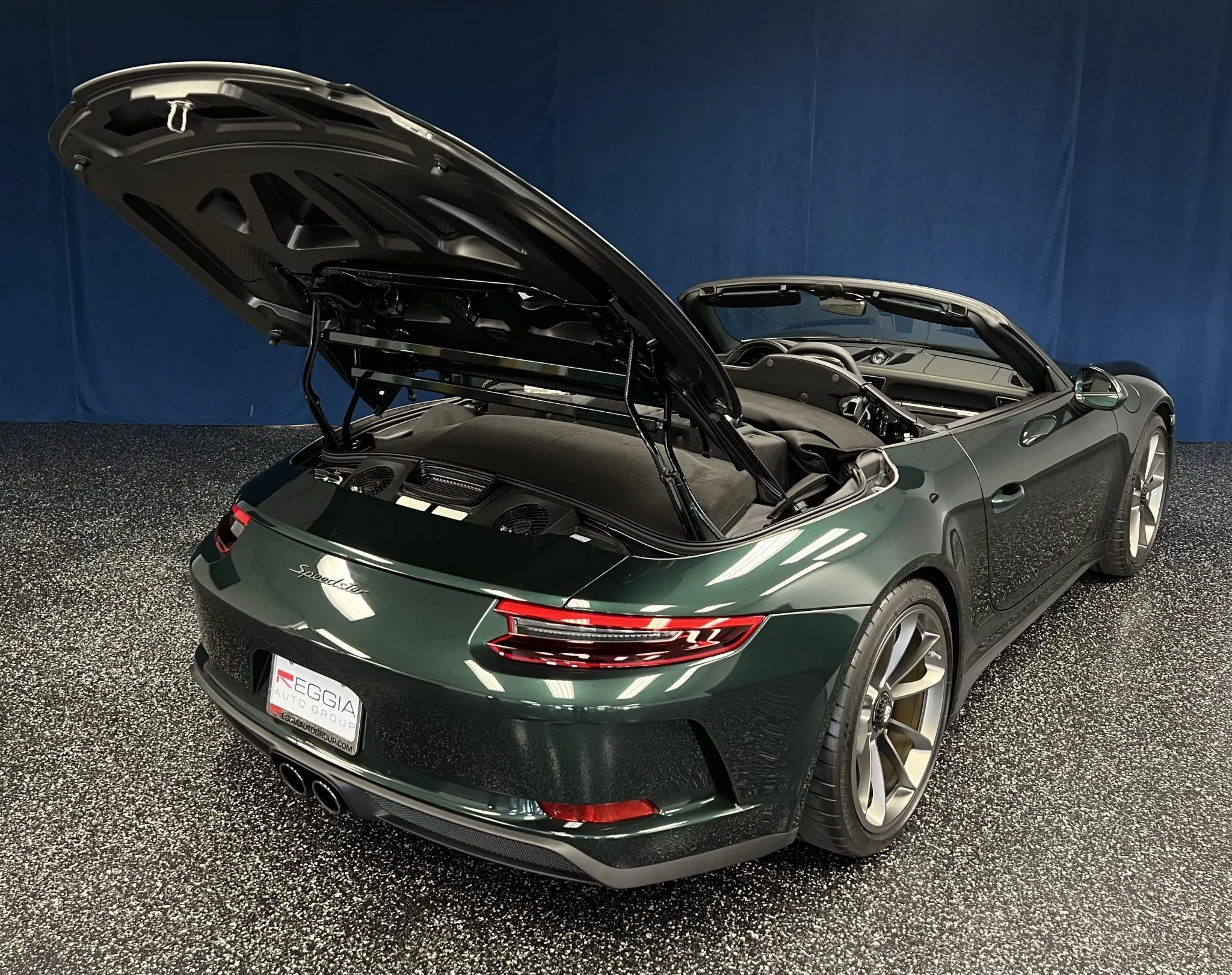 Load larger image of Forest Green Metallic 2019 Porsche 911 Speedster - Stuttcars Classified