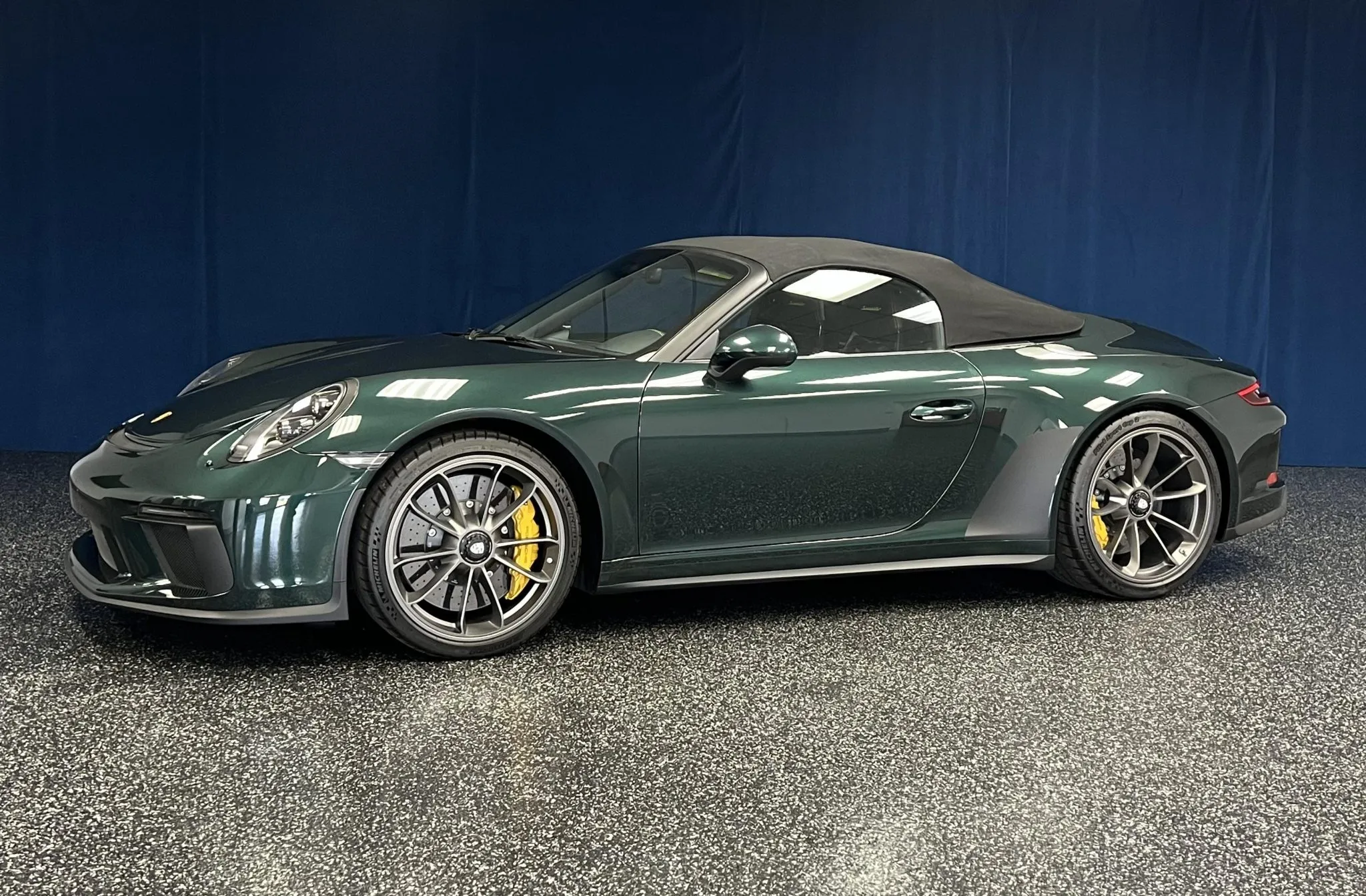 Load larger image of Forest Green Metallic 2019 Porsche 911 Speedster - Stuttcars Classified
