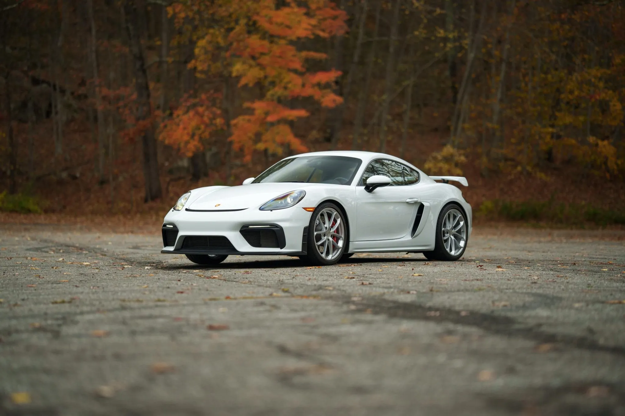 Load larger image of 2022 Porsche 718 Cayman GT4 - Stuttcars Classified