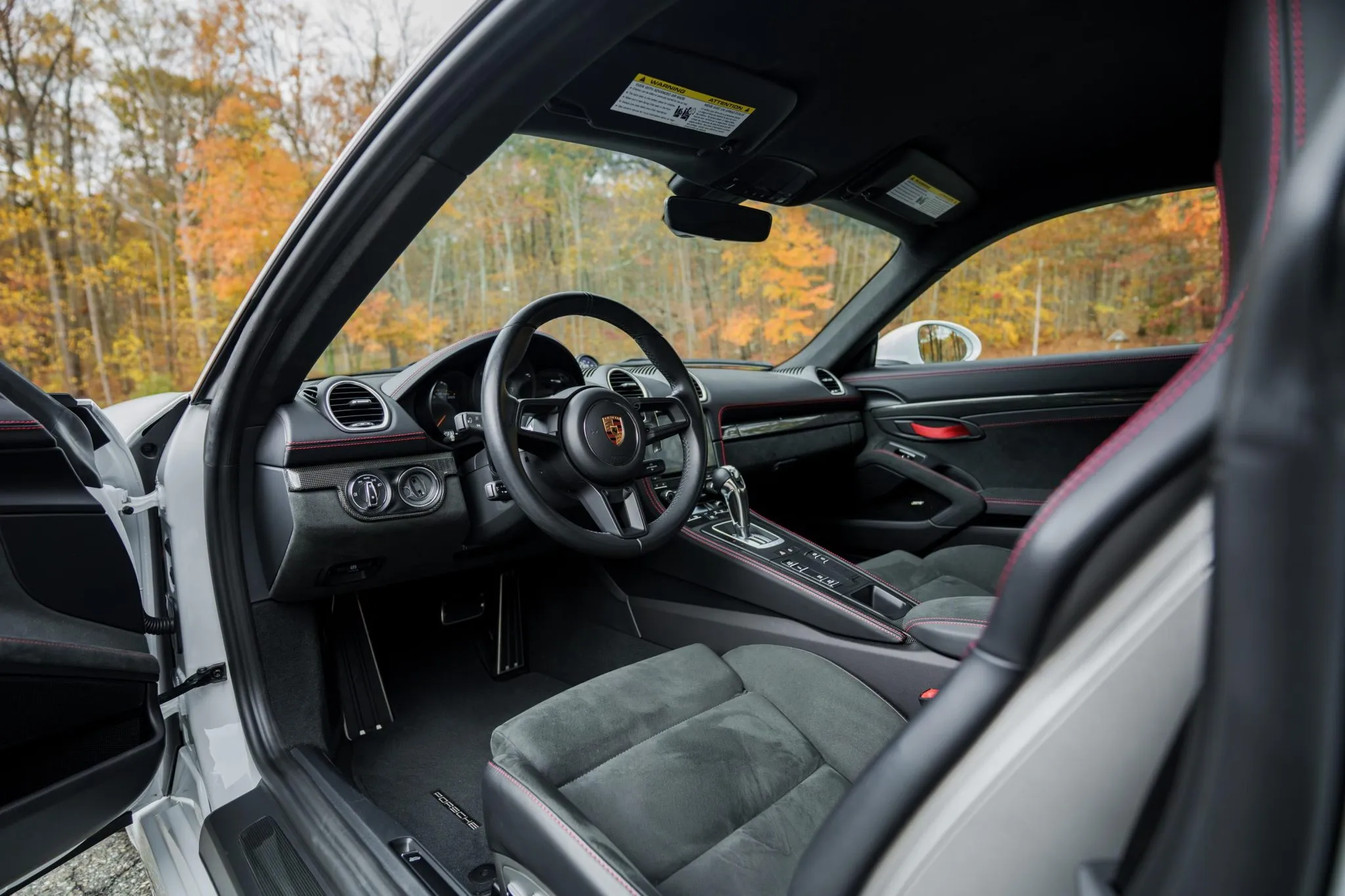 Load larger image of 2022 Porsche 718 Cayman GT4 - Stuttcars Classified