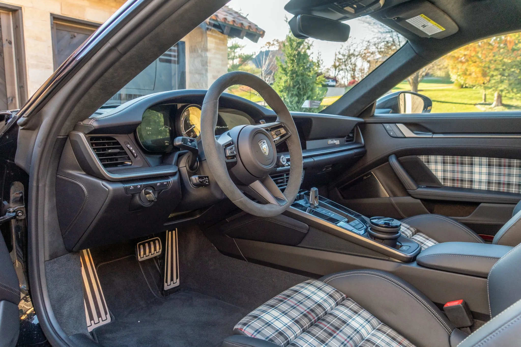 Load larger image of 2025 Porsche 911 Turbo 50 Years - Stuttcars Classified