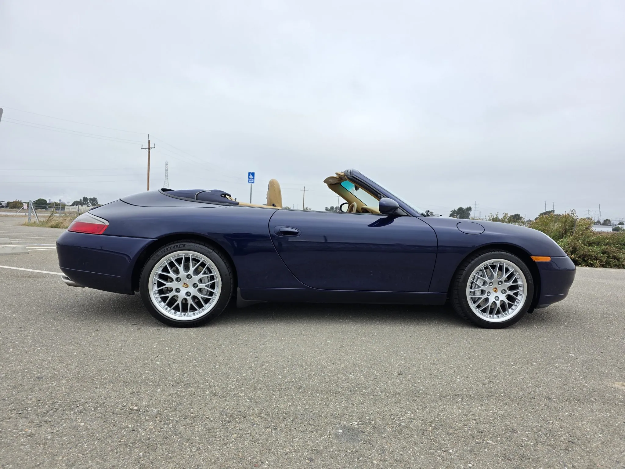 Load larger image of 2001 Porsche 911 Carrera 4 Cabriolet - Stuttcars Classified