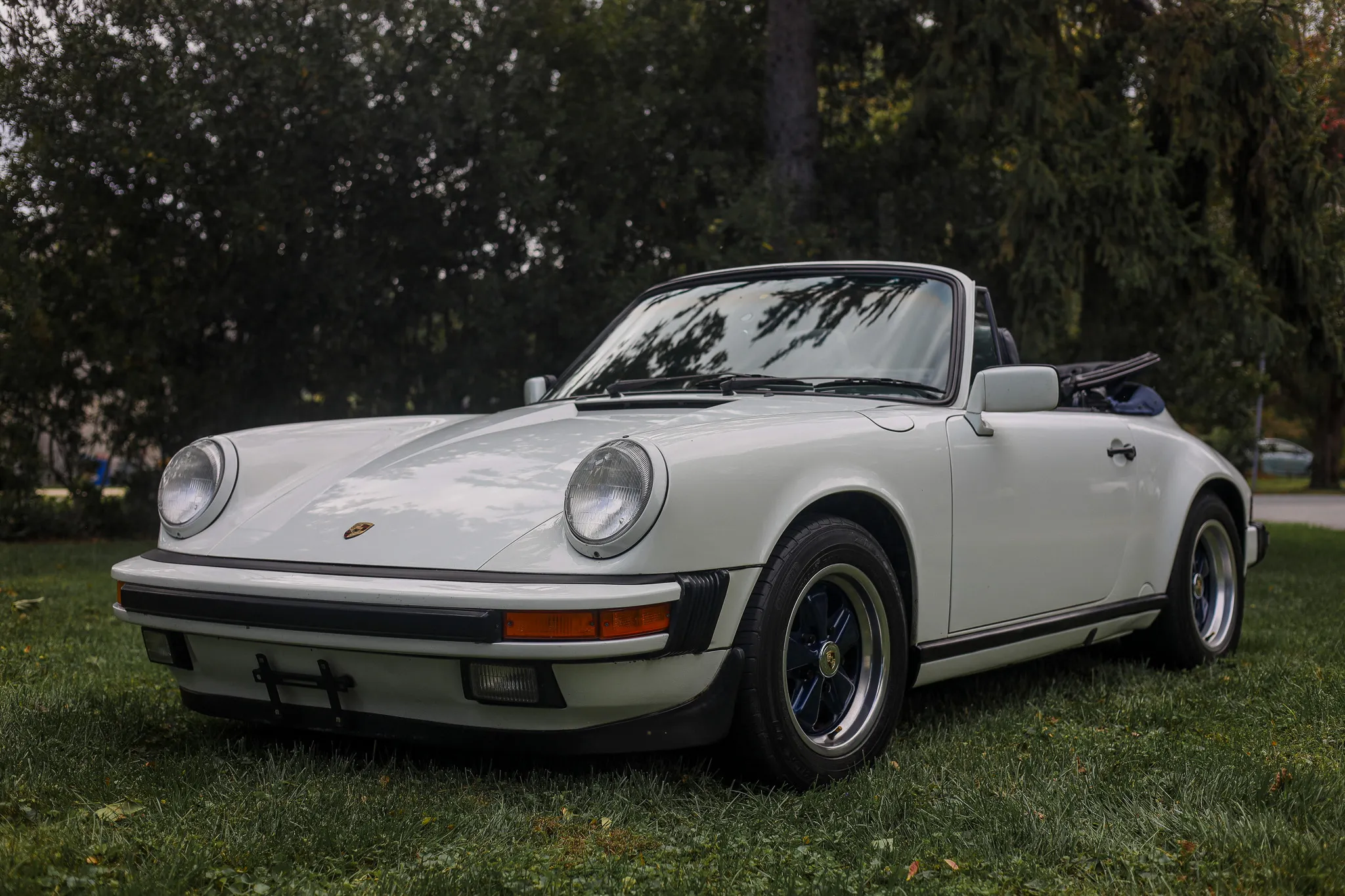 Load larger image of 1987 Porsche 911 Carrera Cabriolet G50 - Stuttcars Classified
