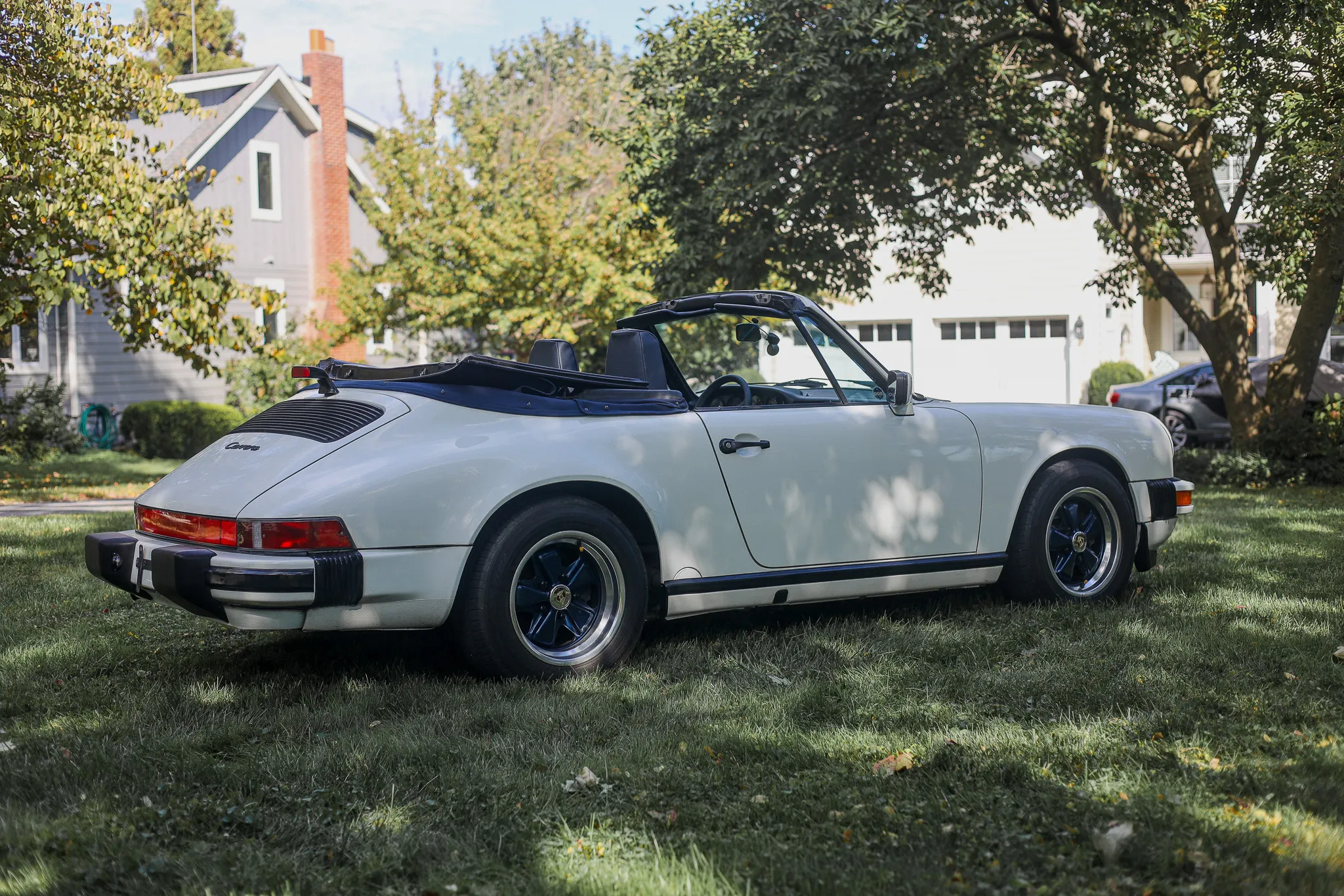 Load larger image of 1987 Porsche 911 Carrera Cabriolet G50 - Stuttcars Classified