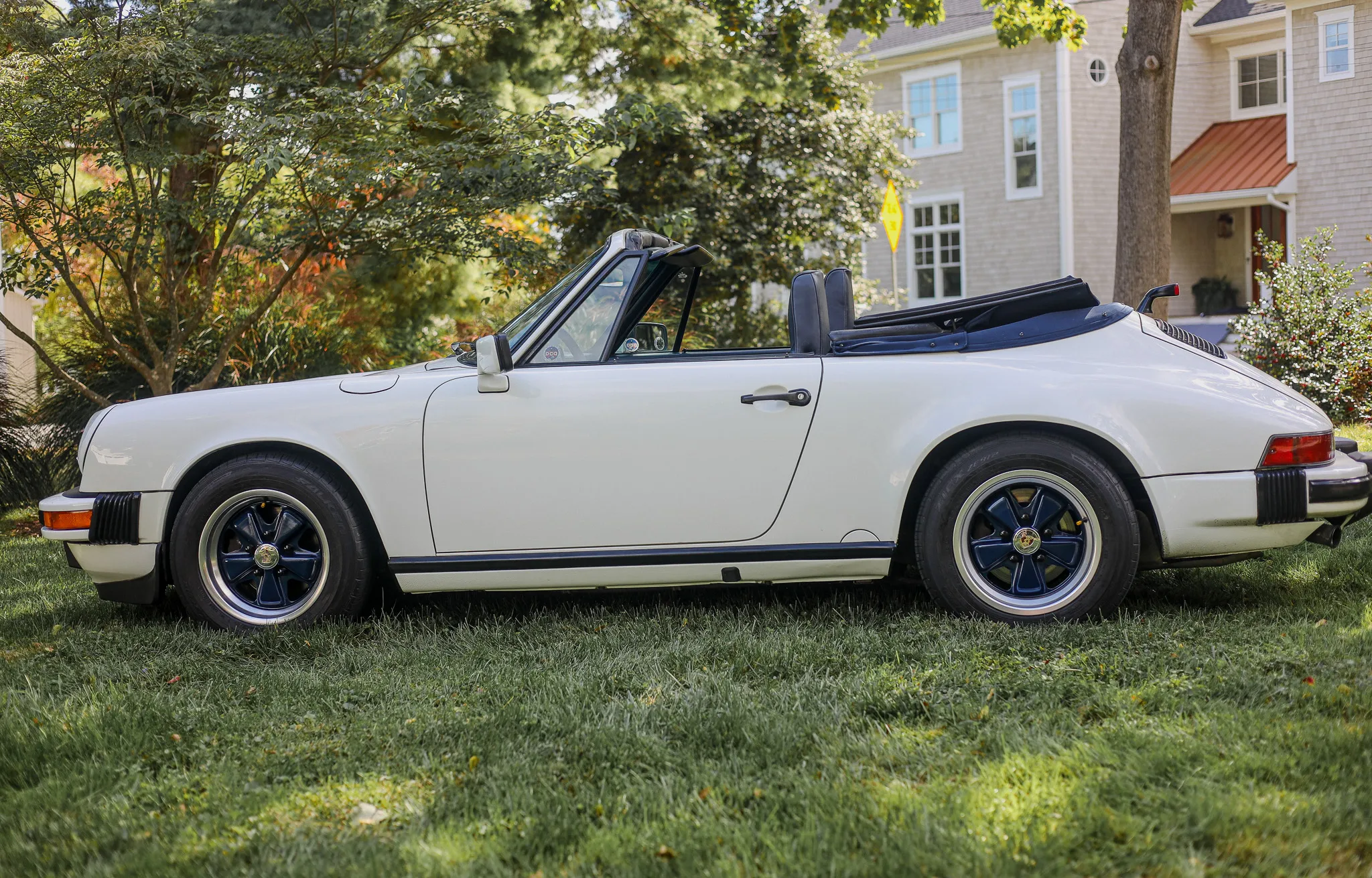 Load larger image of 1987 Porsche 911 Carrera Cabriolet G50 - Stuttcars Classified