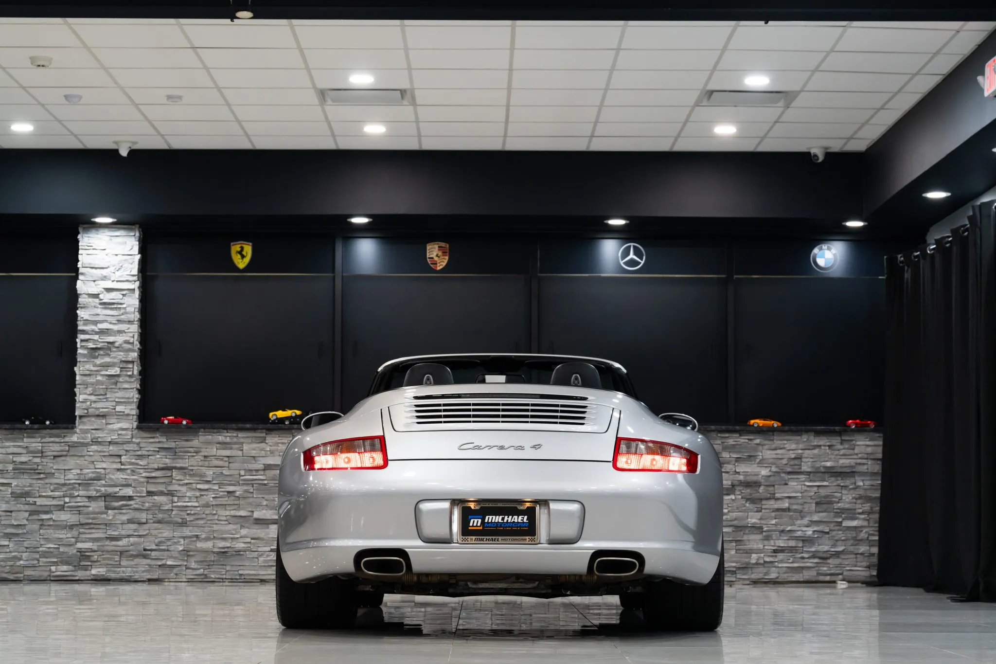 Load larger image of 2007 Porsche 911 Carrera 4 Cabriolet - Stuttcars Classified