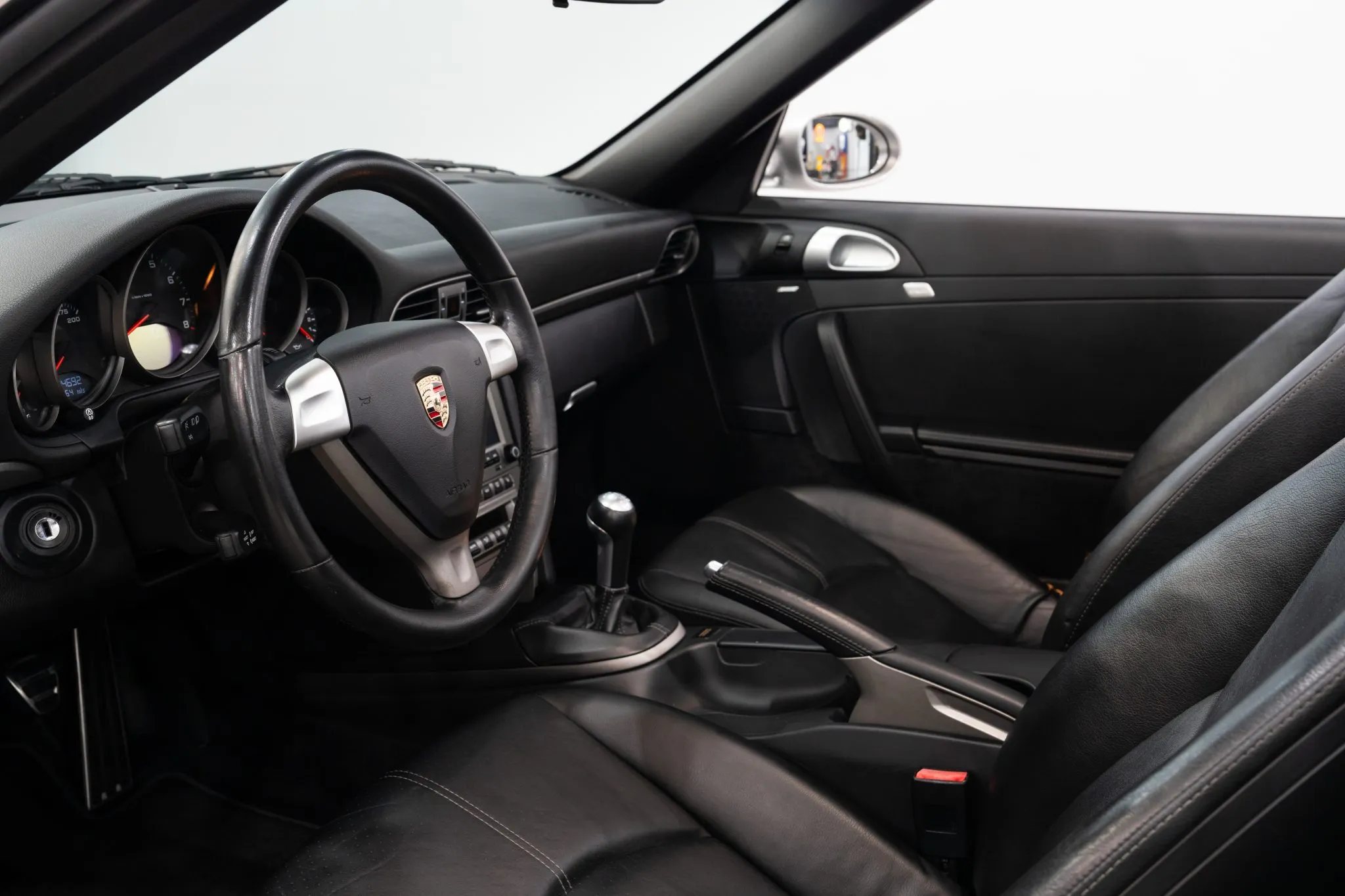 Load larger image of 2007 Porsche 911 Carrera 4 Cabriolet - Stuttcars Classified