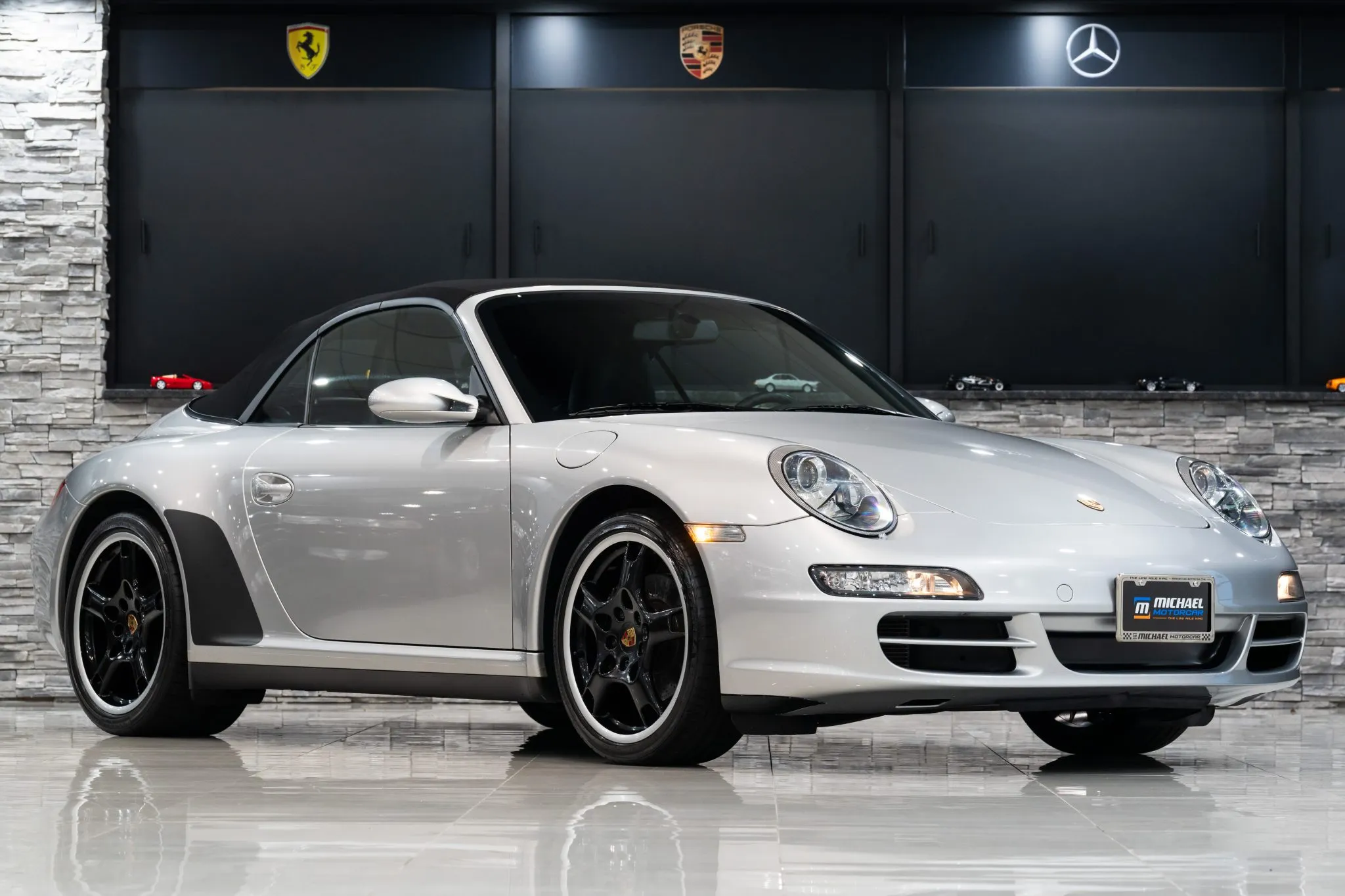 Load larger image of 2007 Porsche 911 Carrera 4 Cabriolet - Stuttcars Classified