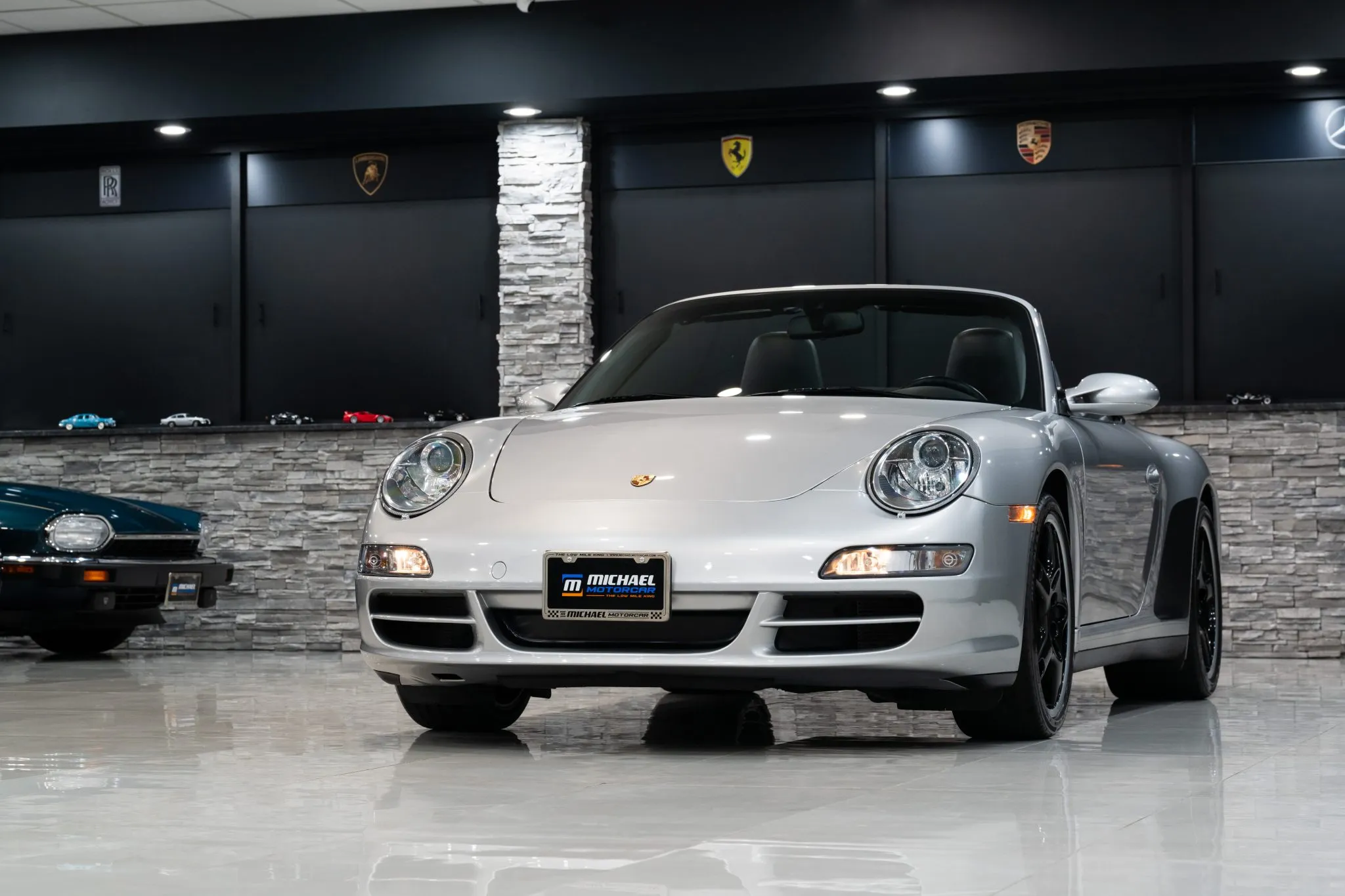 Load larger image of 2007 Porsche 911 Carrera 4 Cabriolet - Stuttcars Classified