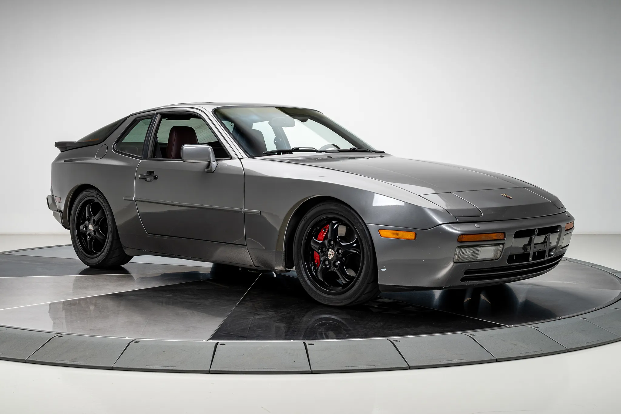 Load larger image of 1988 Porsche 944 Turbo - Stuttcars Classified