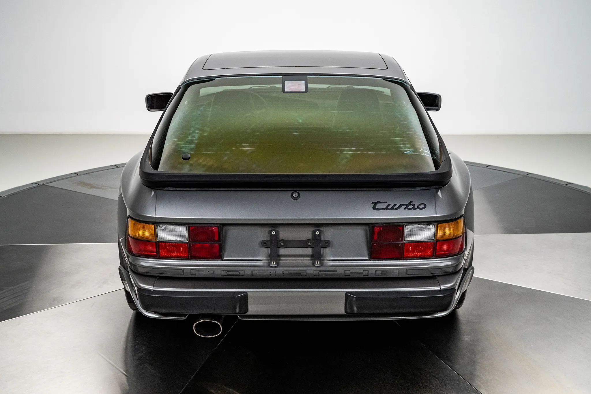 Load larger image of 1988 Porsche 944 Turbo - Stuttcars Classified