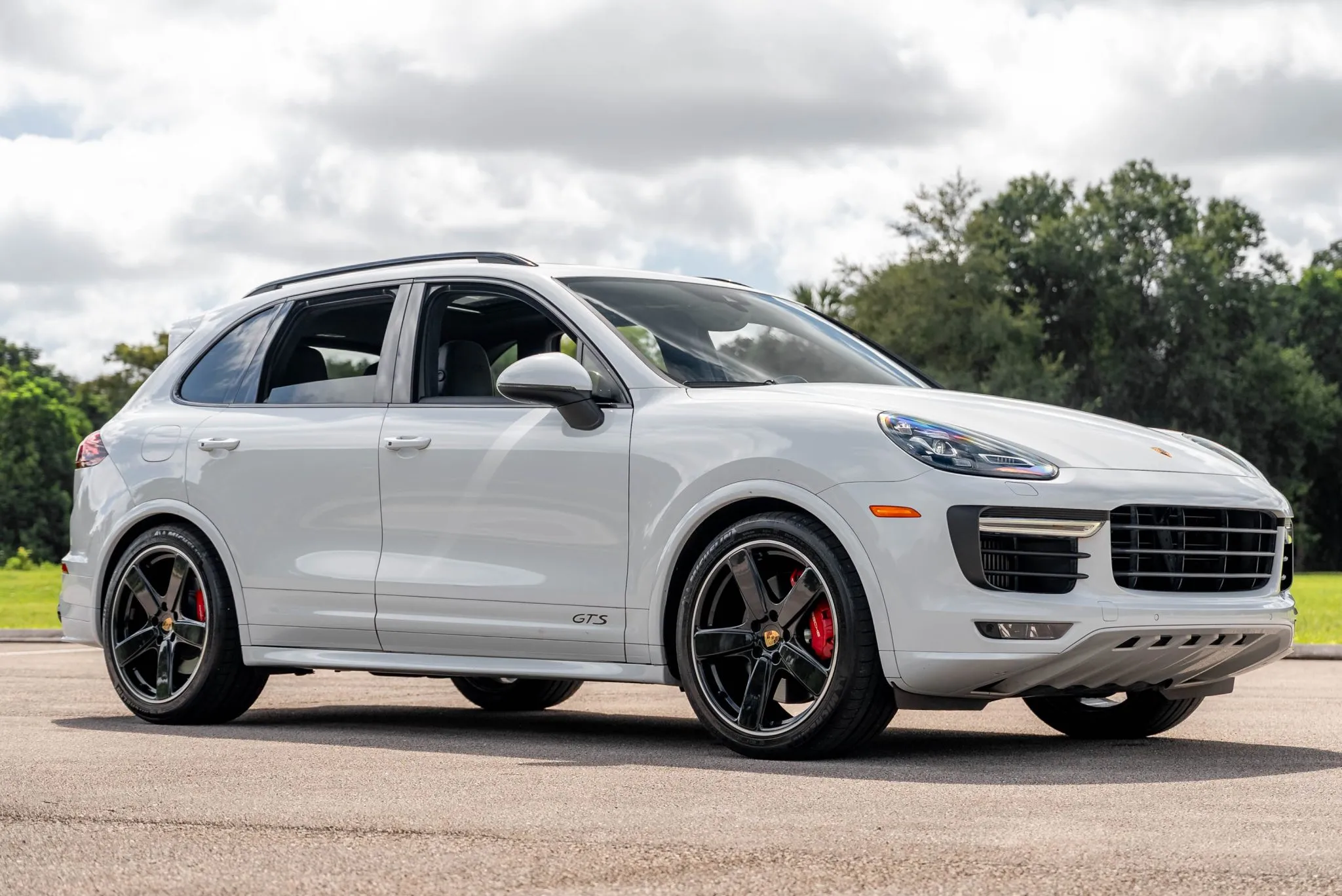Load larger image of 2016 Porsche Cayenne GTS - Stuttcars Classified