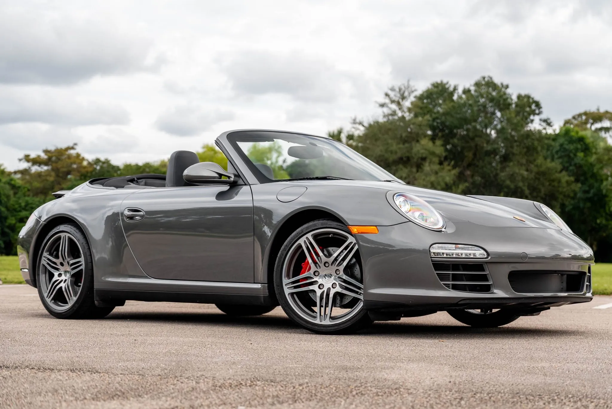 Load larger image of 2009 Porsche 911 Carrera 4S Cabriolet - Stuttcars Classified