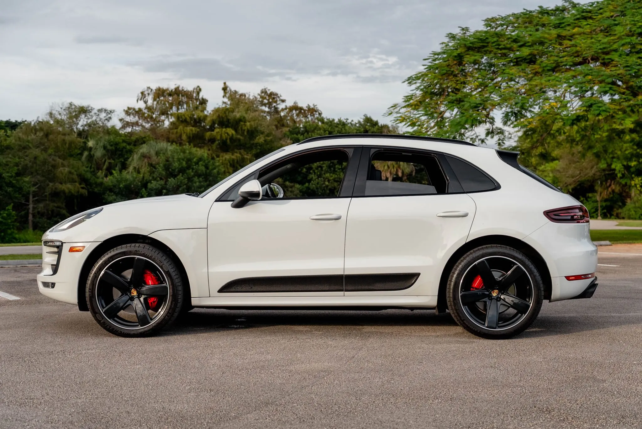 Load larger image of 2017 Porsche Macan GTS - Stuttcars Classified