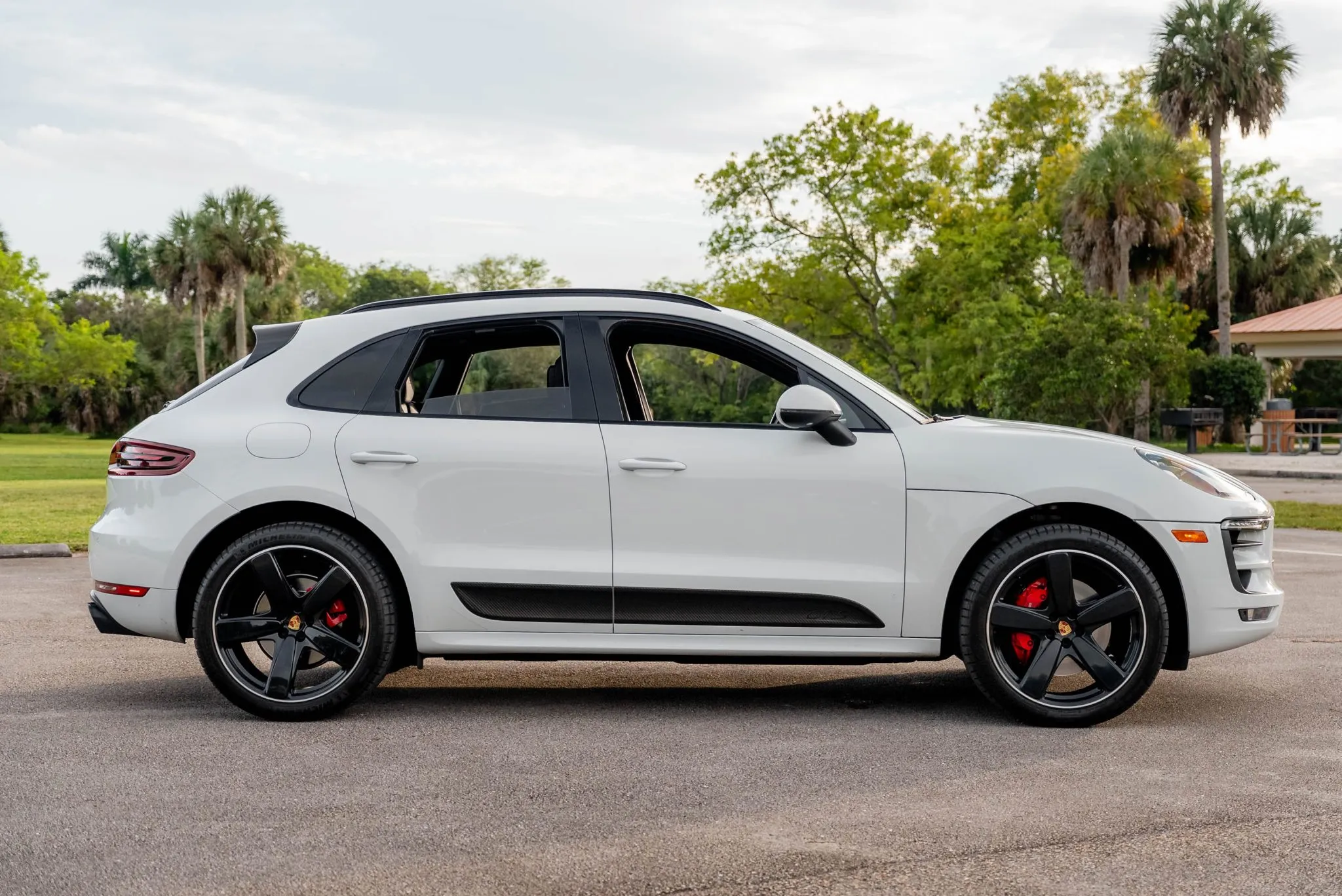 Load larger image of 2017 Porsche Macan GTS - Stuttcars Classified