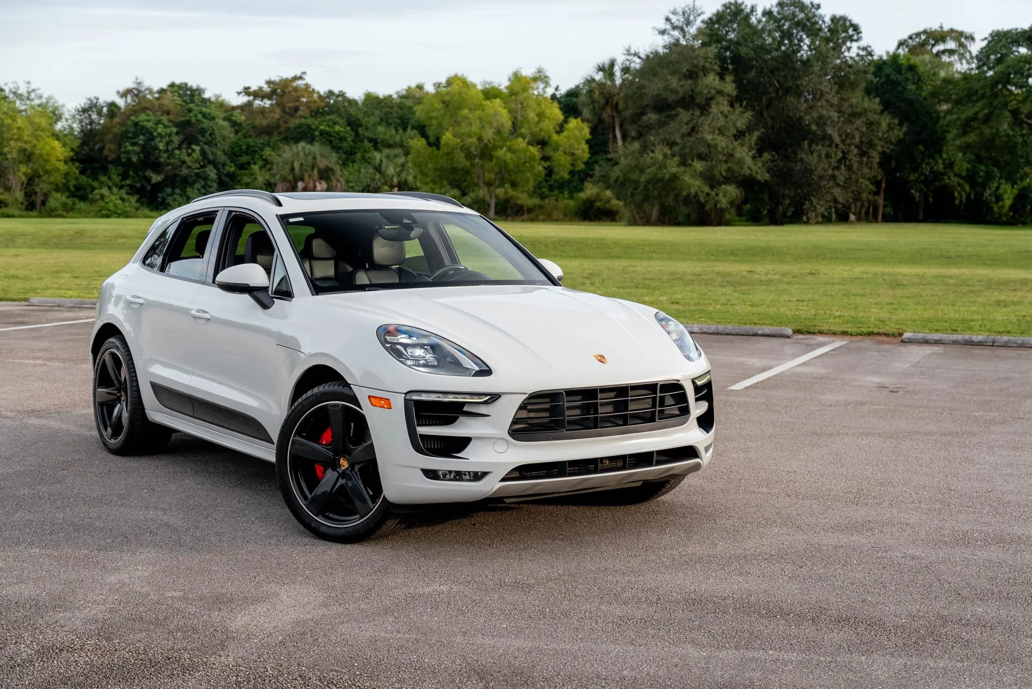 Load larger image of 2017 Porsche Macan GTS - Stuttcars Classified