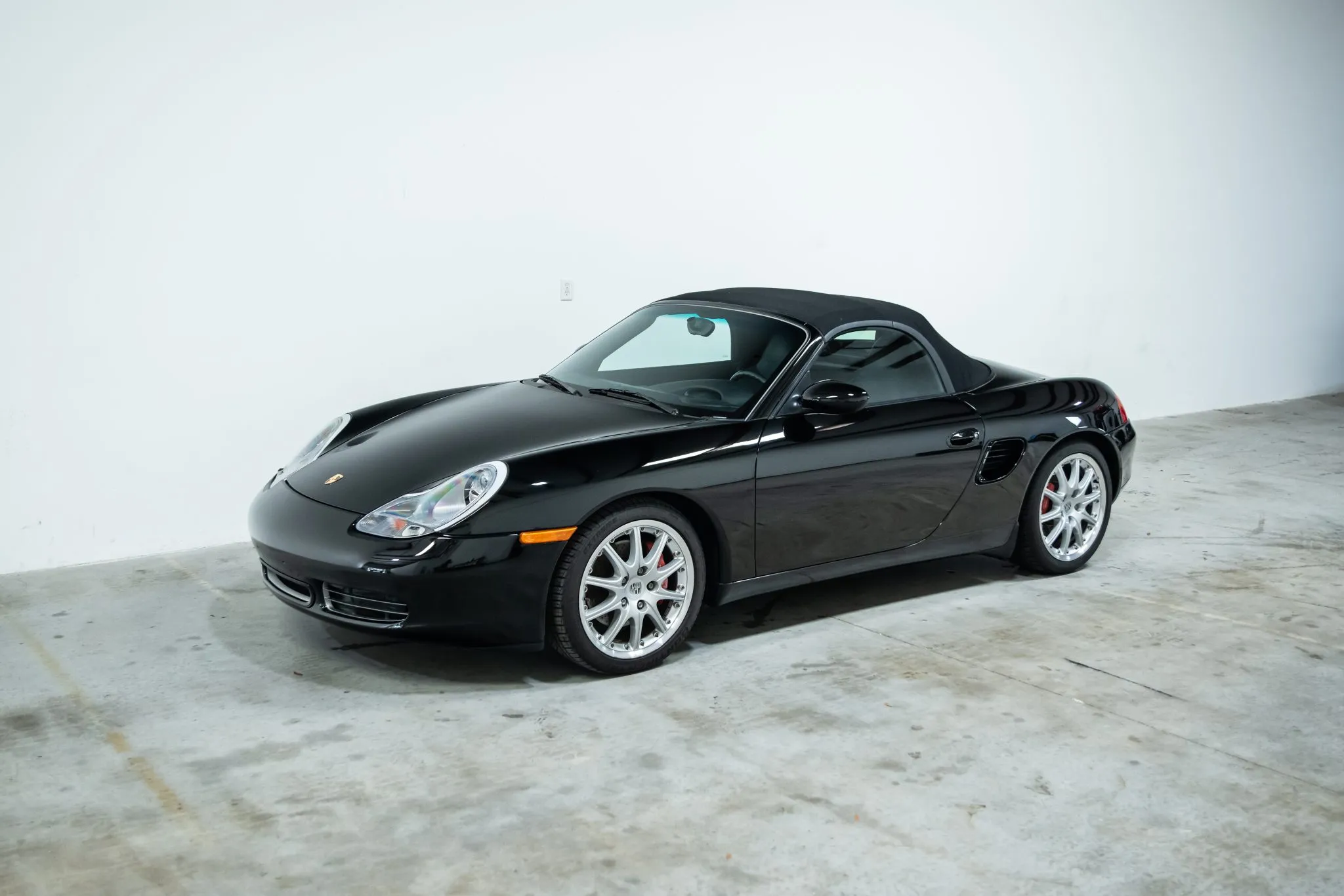 Load larger image of 2002 Porsche Boxster S - Stuttcars Classified