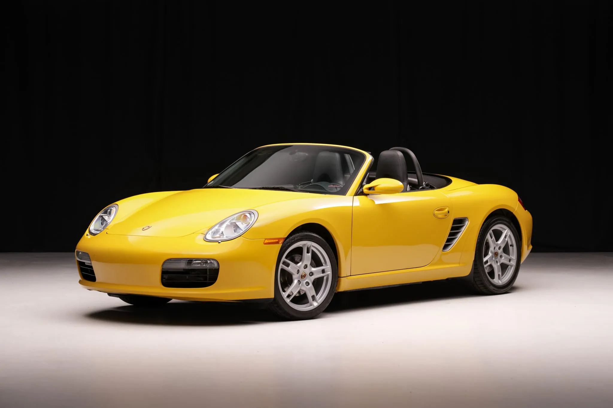 Load larger image of 2005 Porsche Boxster - Stuttcars Classified