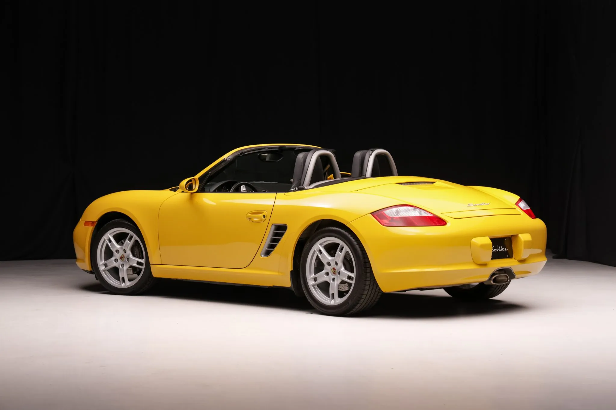 Load larger image of 2005 Porsche Boxster - Stuttcars Classified