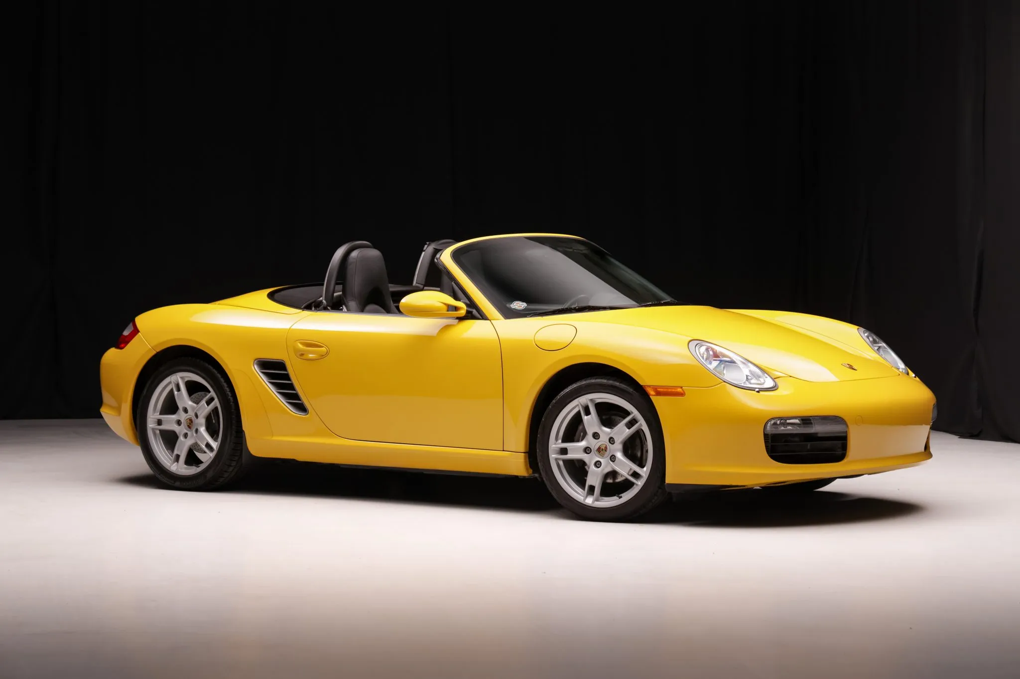 Load larger image of 2005 Porsche Boxster - Stuttcars Classified
