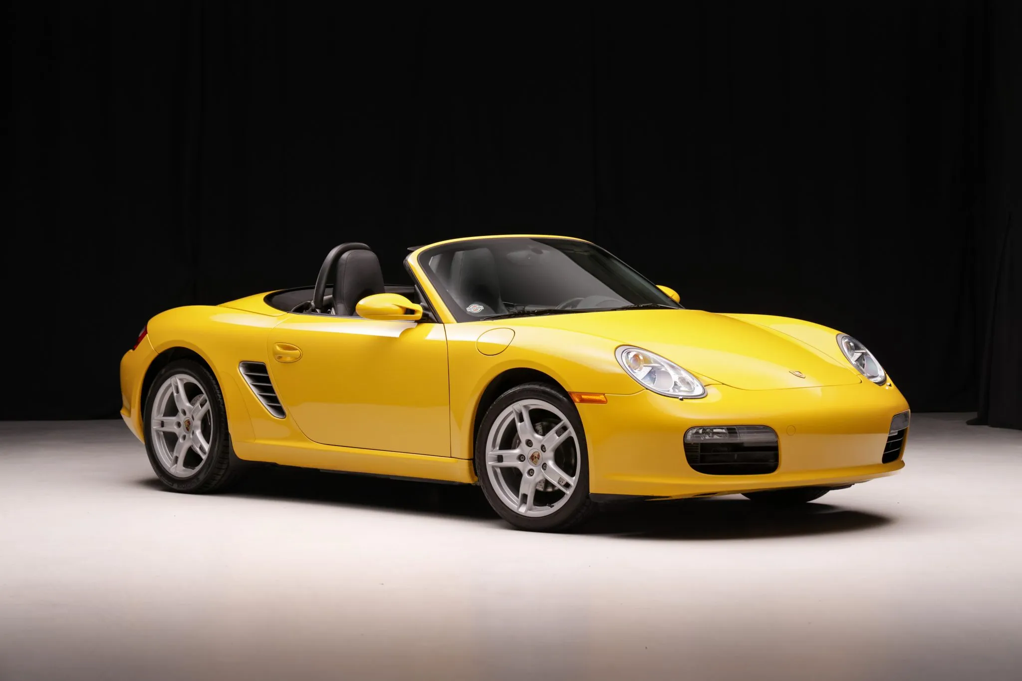 Load larger image of 2005 Porsche Boxster - Stuttcars Classified