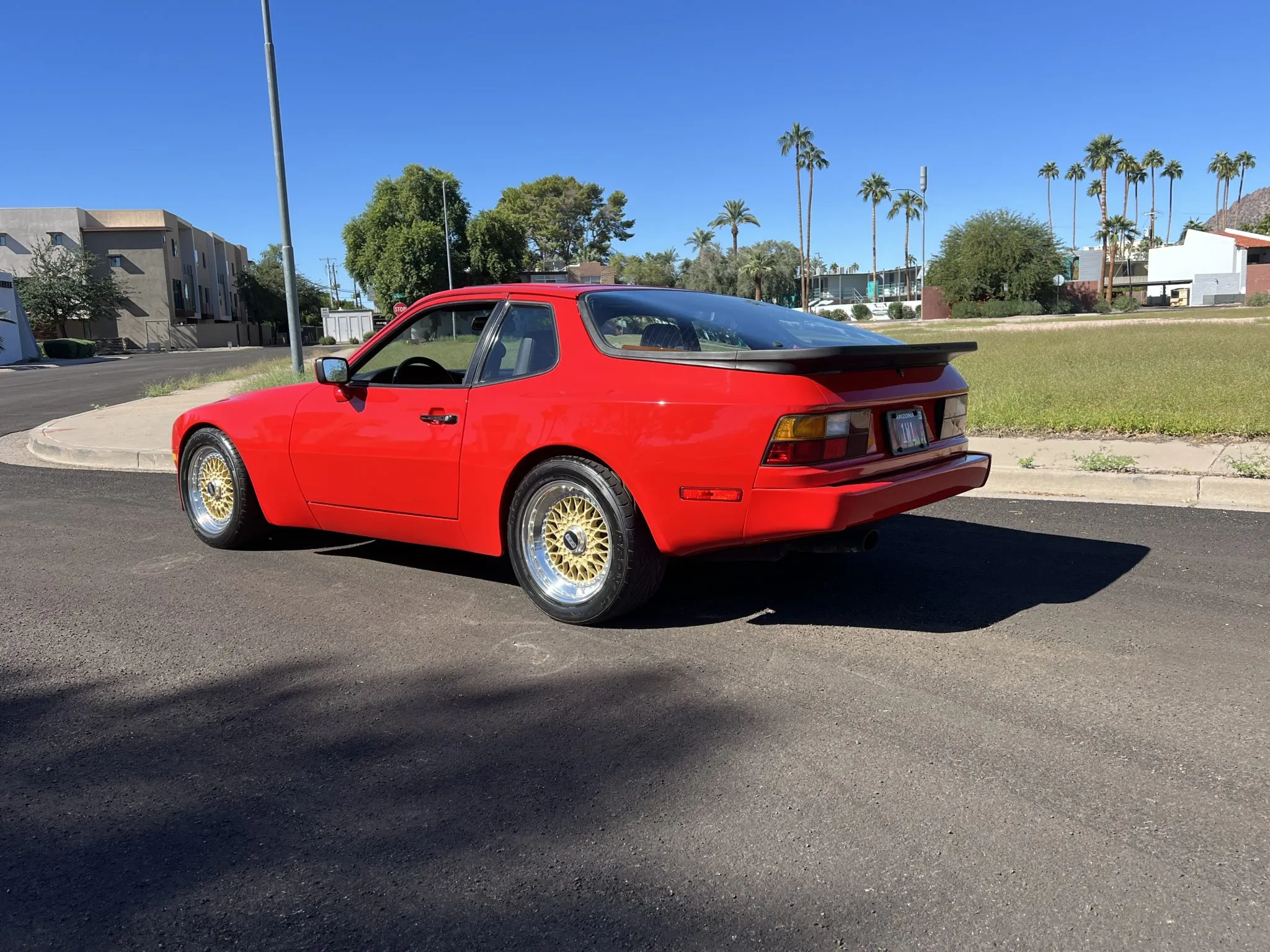 Load larger image of 1985 Porsche 944 - Stuttcars Classified