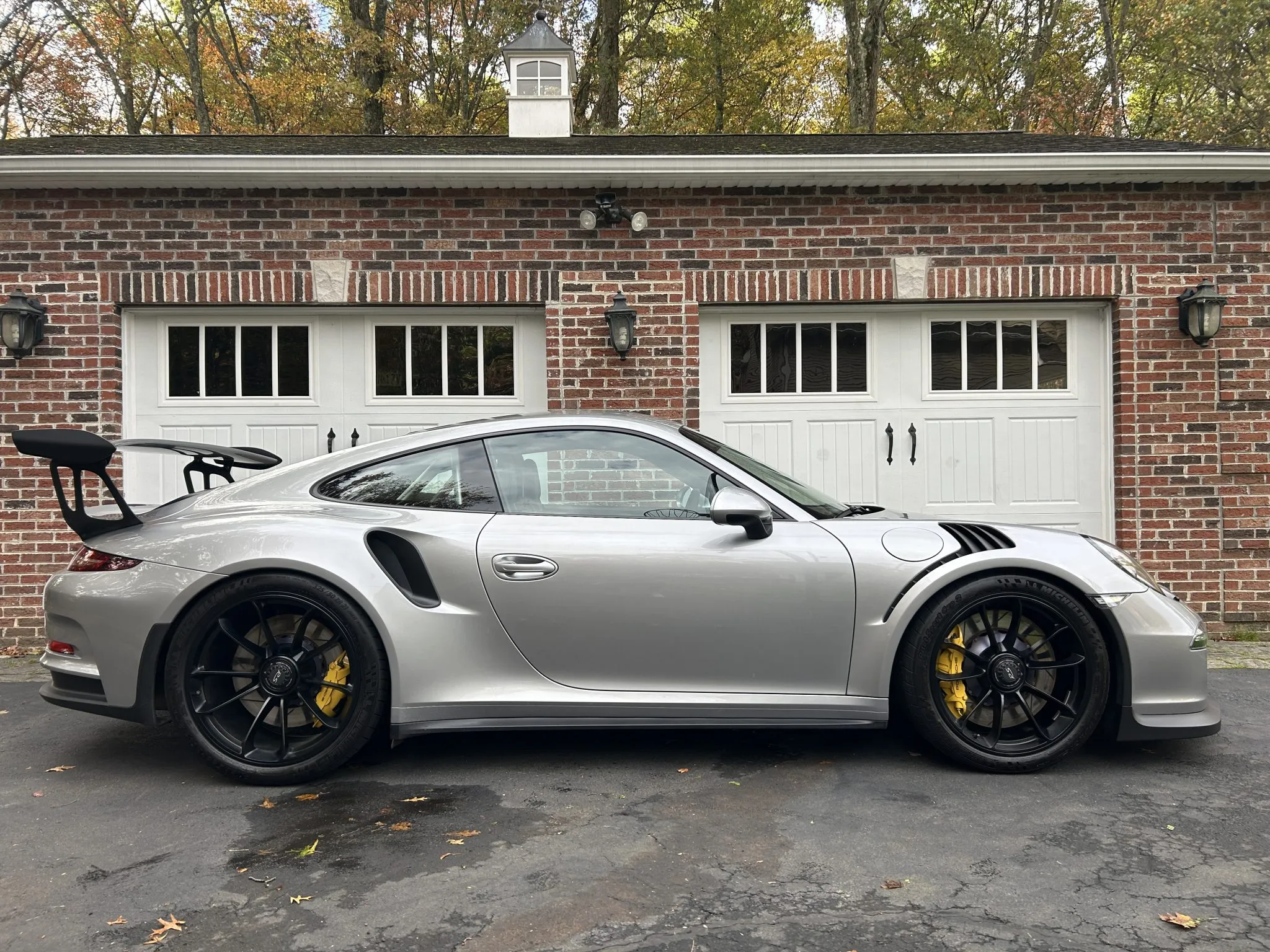 Load larger image of 2016 Porsche 911 GT3 RS - Stuttcars Classified