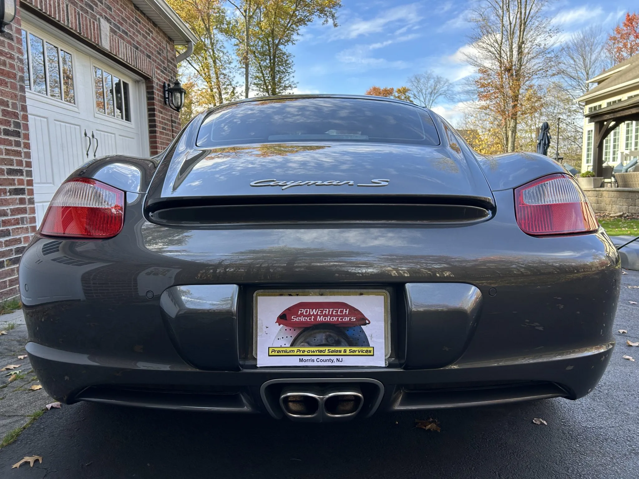 Load larger image of 2006 Porsche Cayman S - Stuttcars Classified