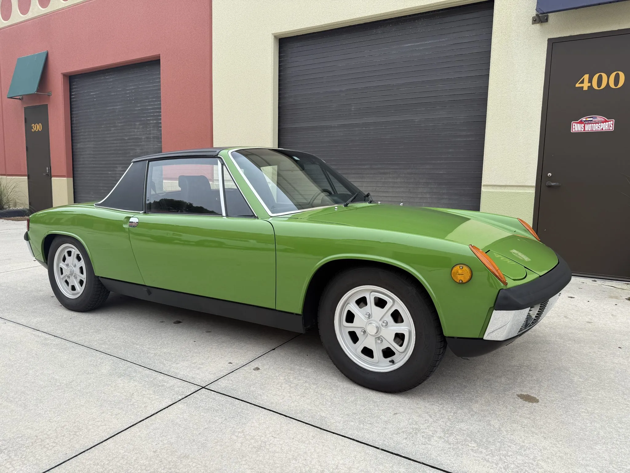 Load larger image of 1972 Porsche 914 - Stuttcars Classified