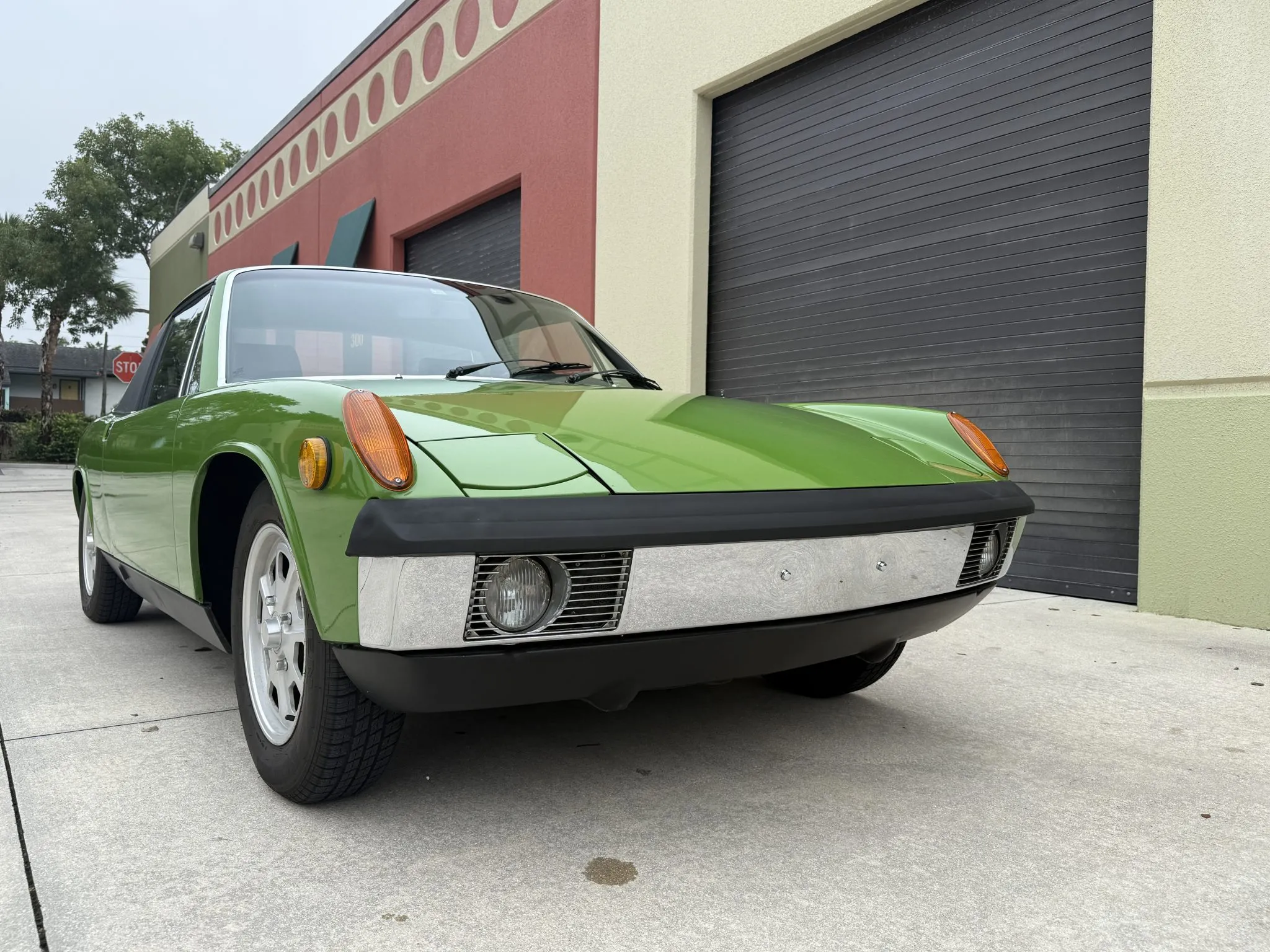 Load larger image of 1972 Porsche 914 - Stuttcars Classified