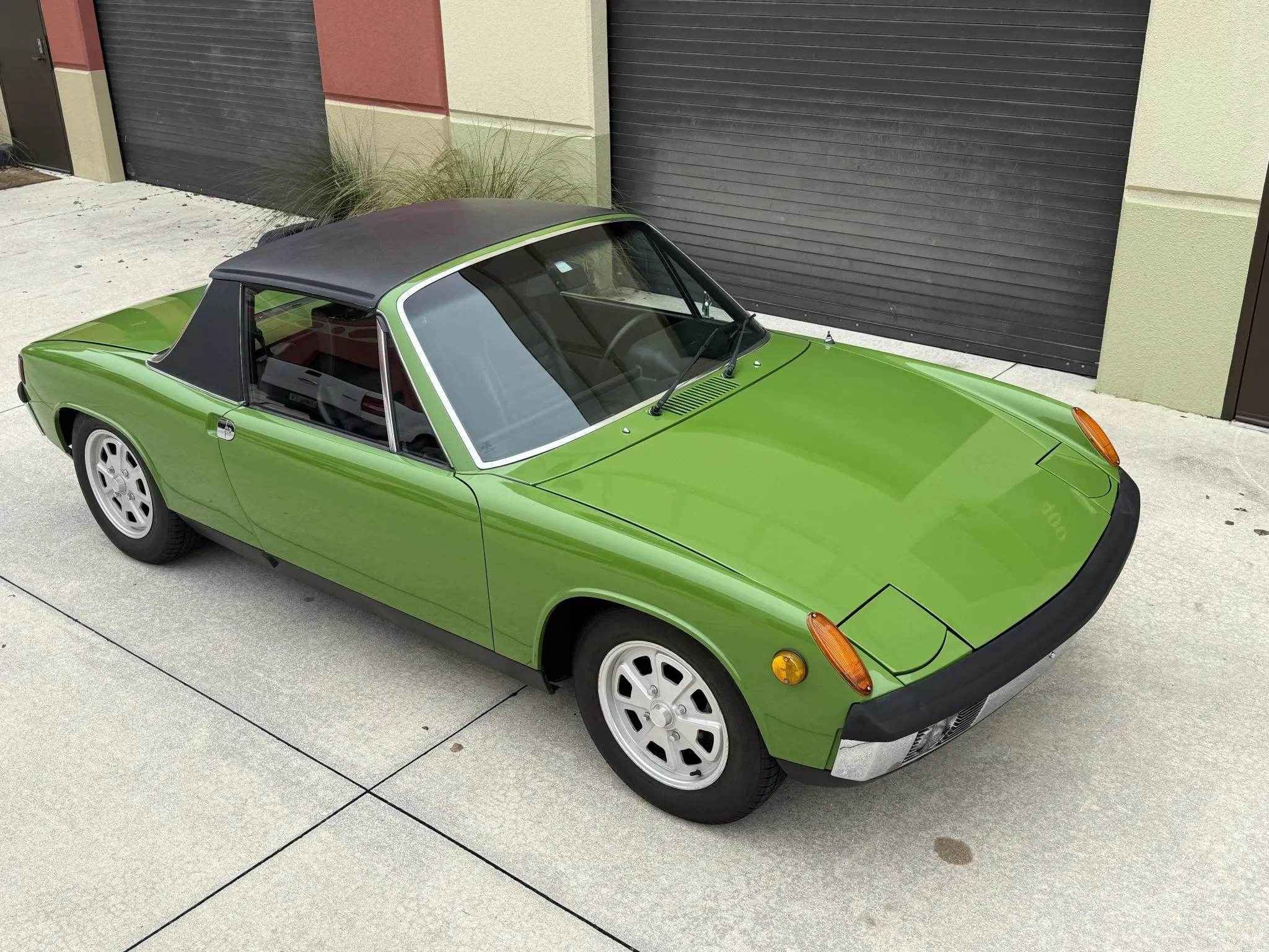 Load larger image of 1972 Porsche 914 - Stuttcars Classified