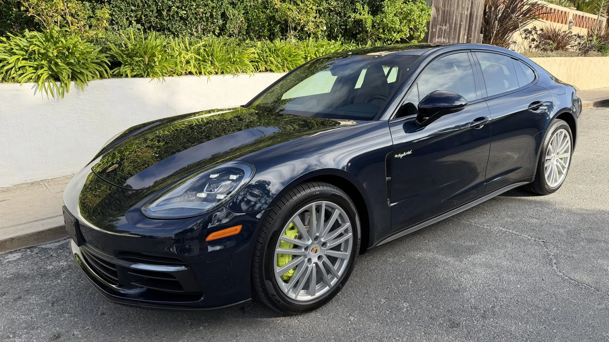 Load larger image of 2018 Porsche Panamera 4 E-Hybrid - Stuttcars Classified