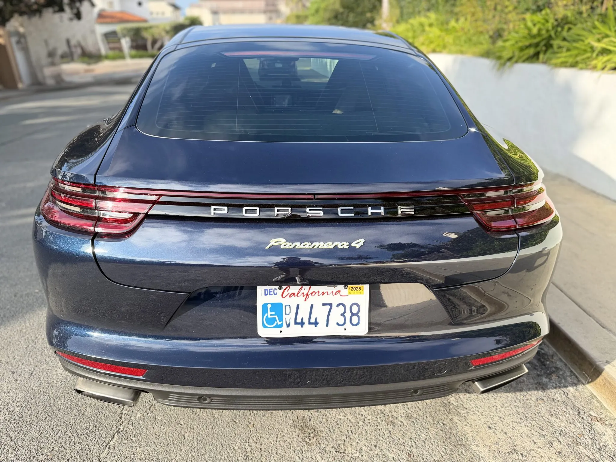 Load larger image of 2018 Porsche Panamera 4 E-Hybrid - Stuttcars Classified