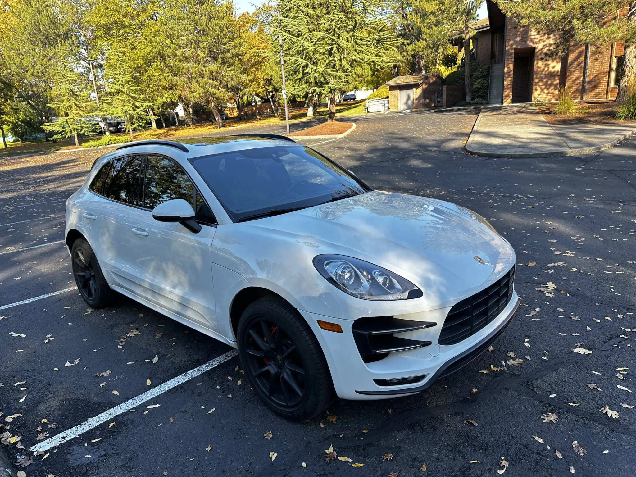 Load larger image of 2015 Porsche Macan Turbo - Stuttcars Classified