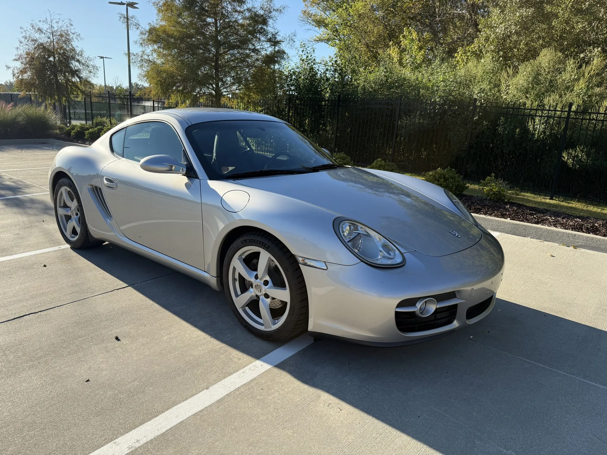 Load larger image of 2007 Porsche Cayman - Stuttcars Classified