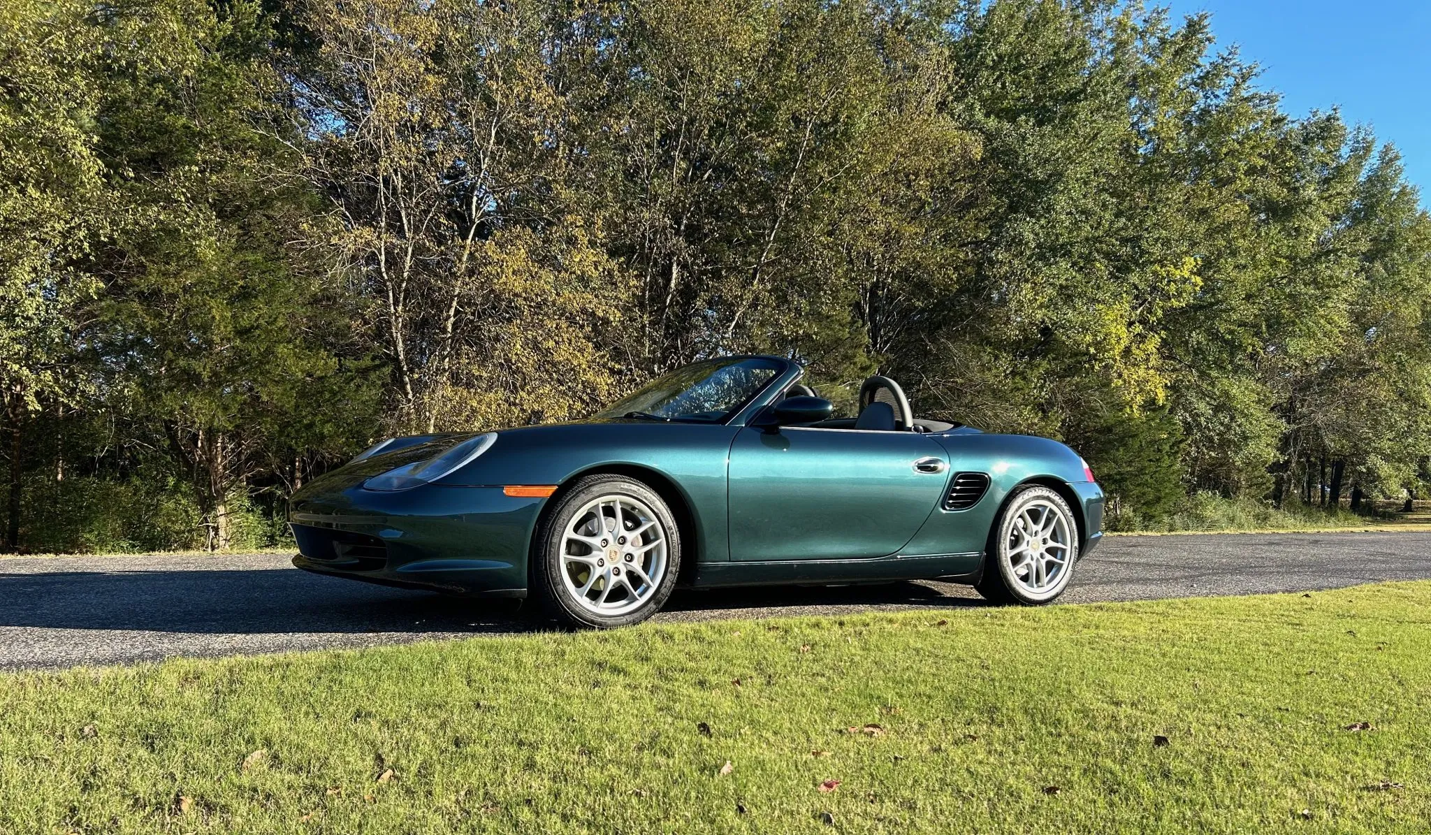 Load larger image of 2003 Porsche Boxster - Stuttcars Classified
