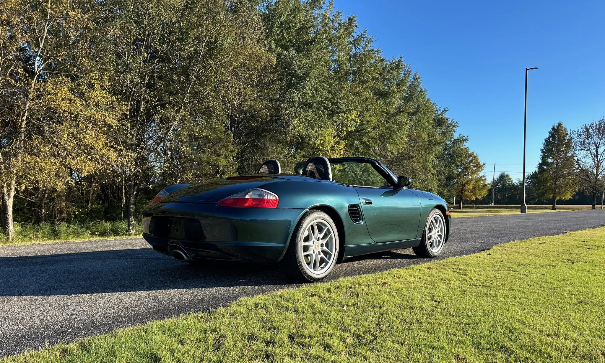 Load larger image of 2003 Porsche Boxster - Stuttcars Classified