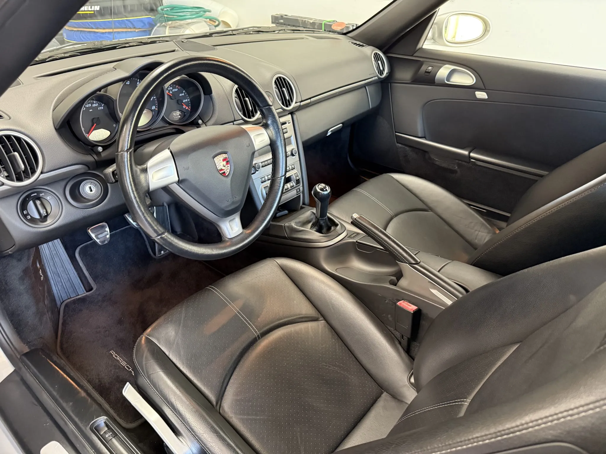 Load larger image of 2007 Porsche Cayman - Stuttcars Classified