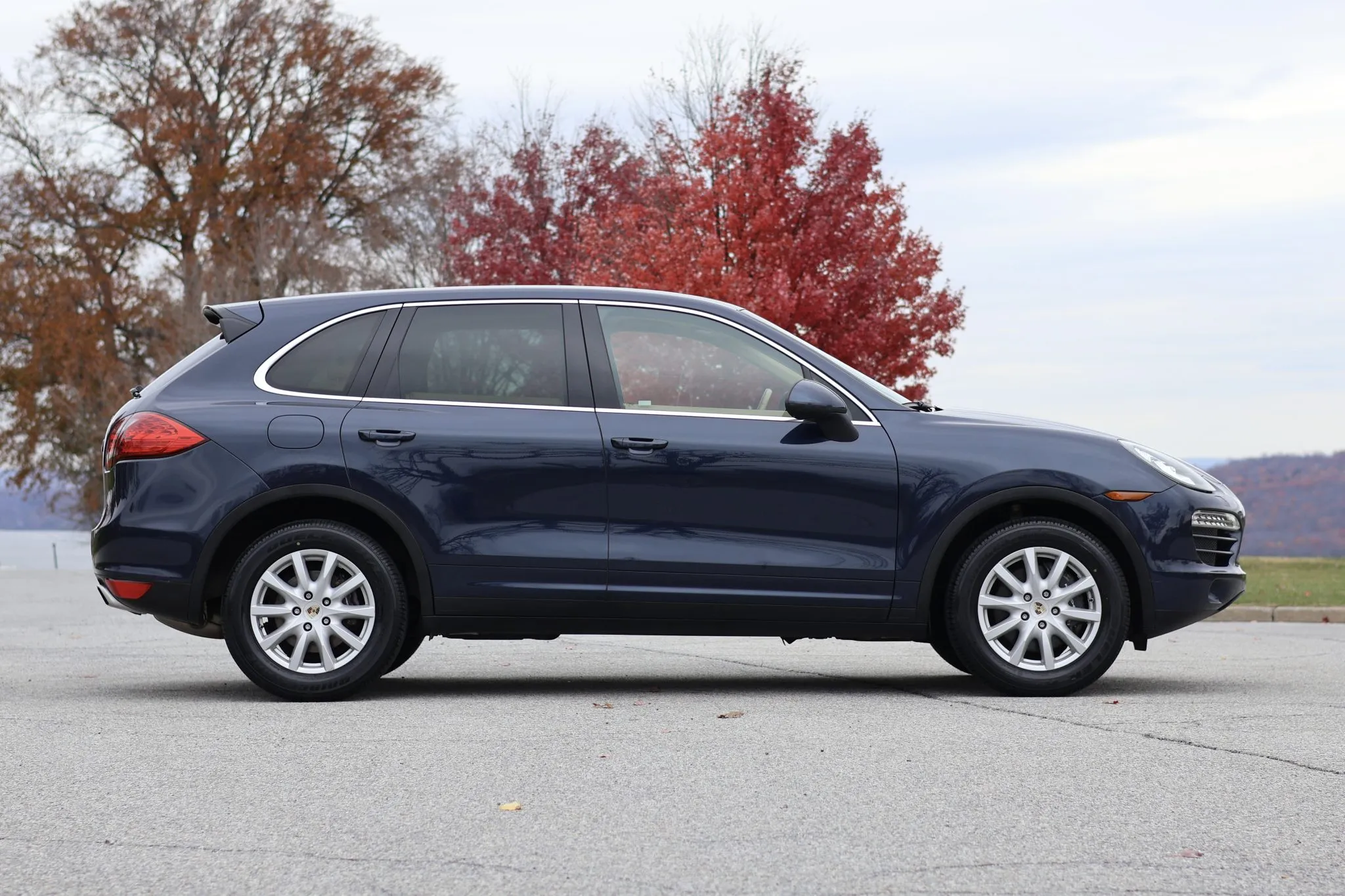 Load larger image of 2011 Porsche Cayenne - Stuttcars Classified