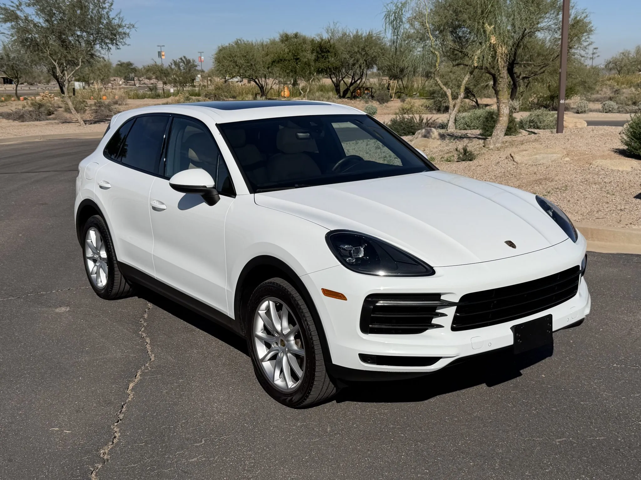 Load larger image of 2019 Porsche Cayenne - Stuttcars Classified