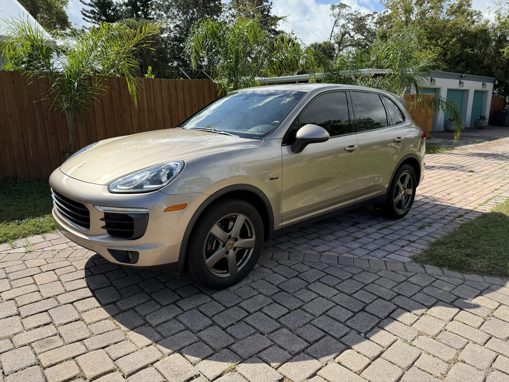 Load larger image of 2015 Porsche Cayenne Diesel - Stuttcars Classified