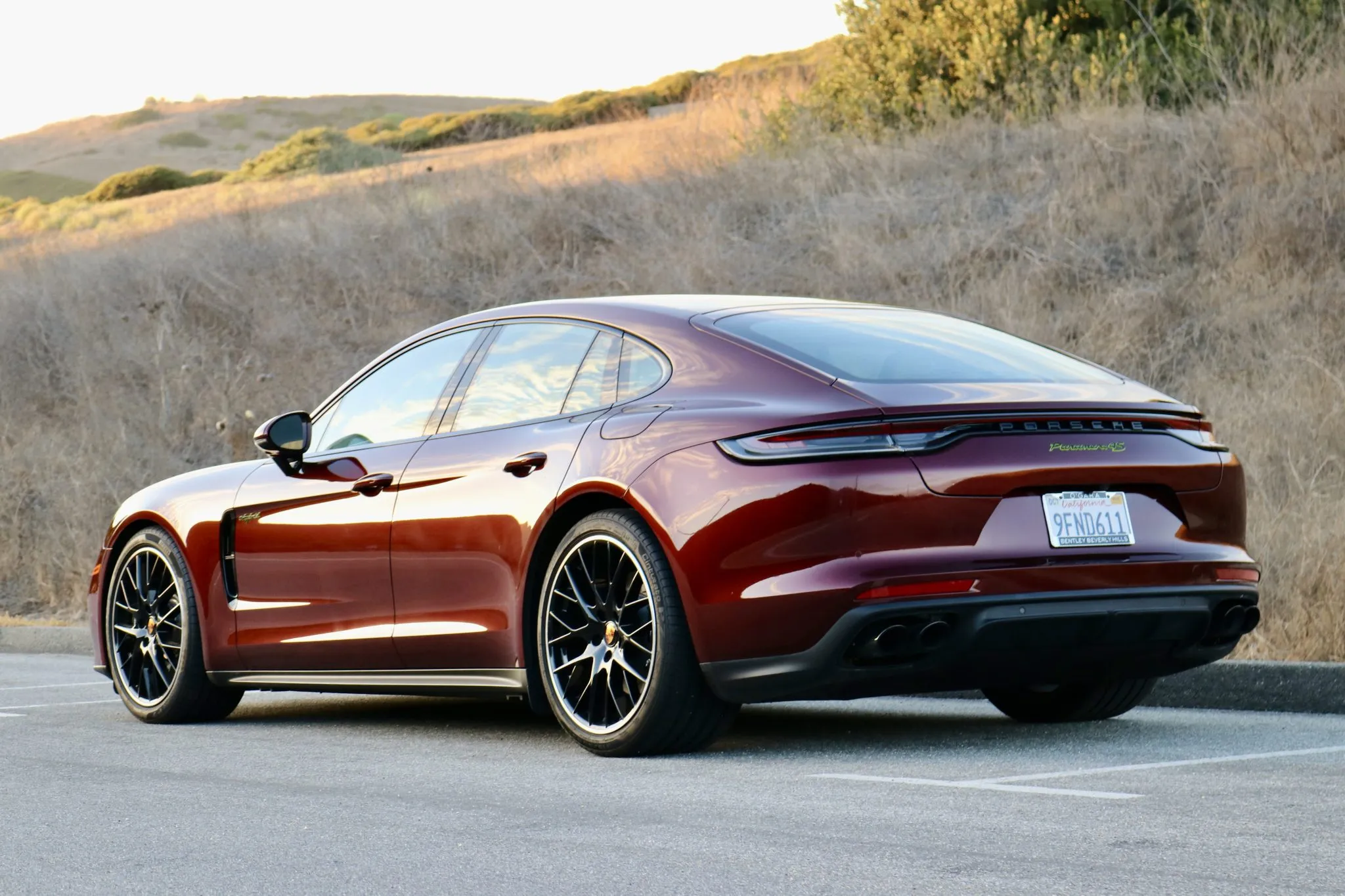 Load larger image of 2023 Porsche Panamera 4S E-Hybrid - Stuttcars Classified