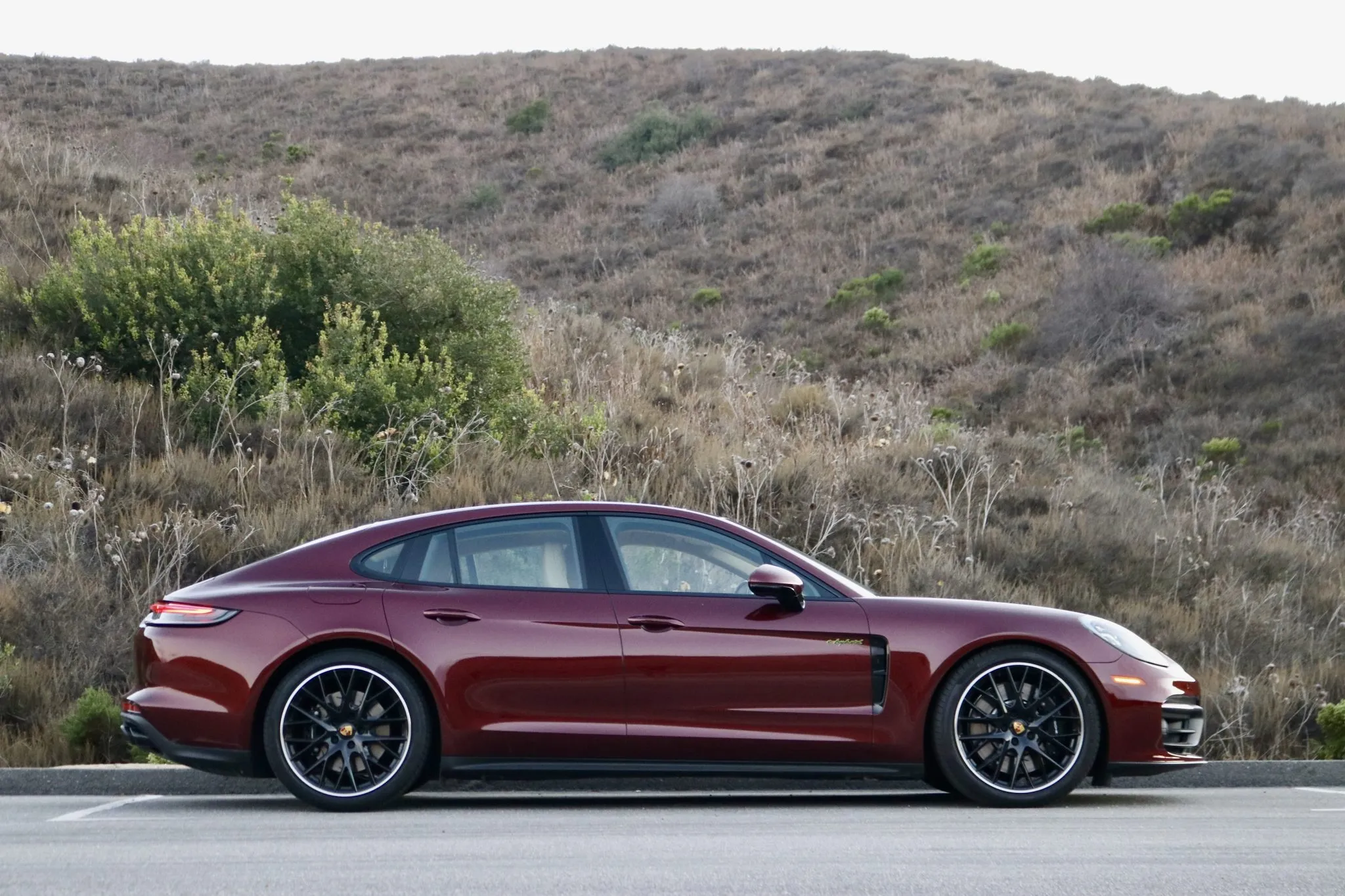 Load larger image of 2023 Porsche Panamera 4S E-Hybrid - Stuttcars Classified