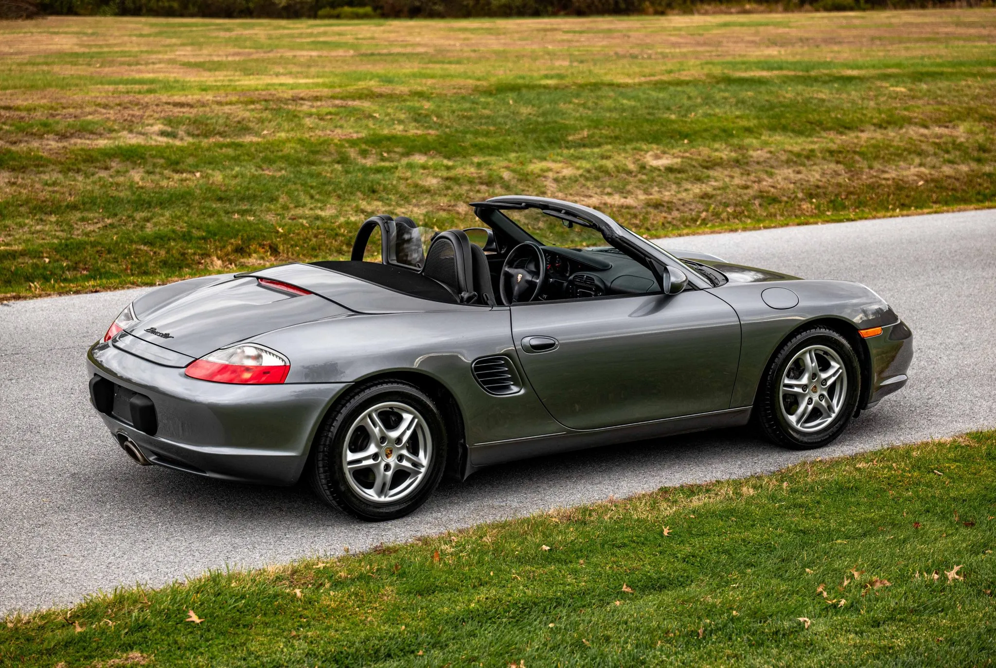 Load larger image of 2003 Porsche Boxster - Stuttcars Classified