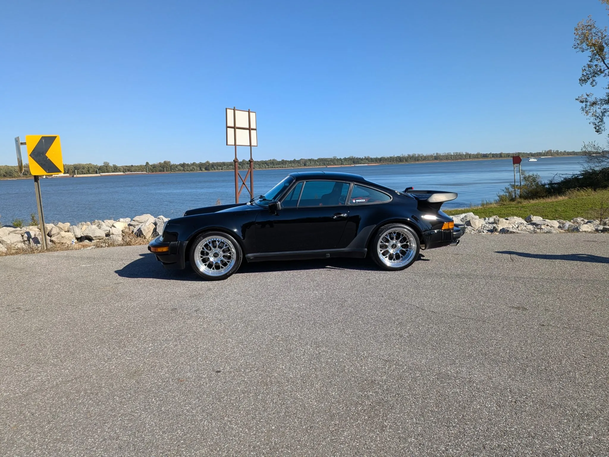 Load larger image of 1985 Porsche 911 Carrera Coupe M491 - Stuttcars Classified