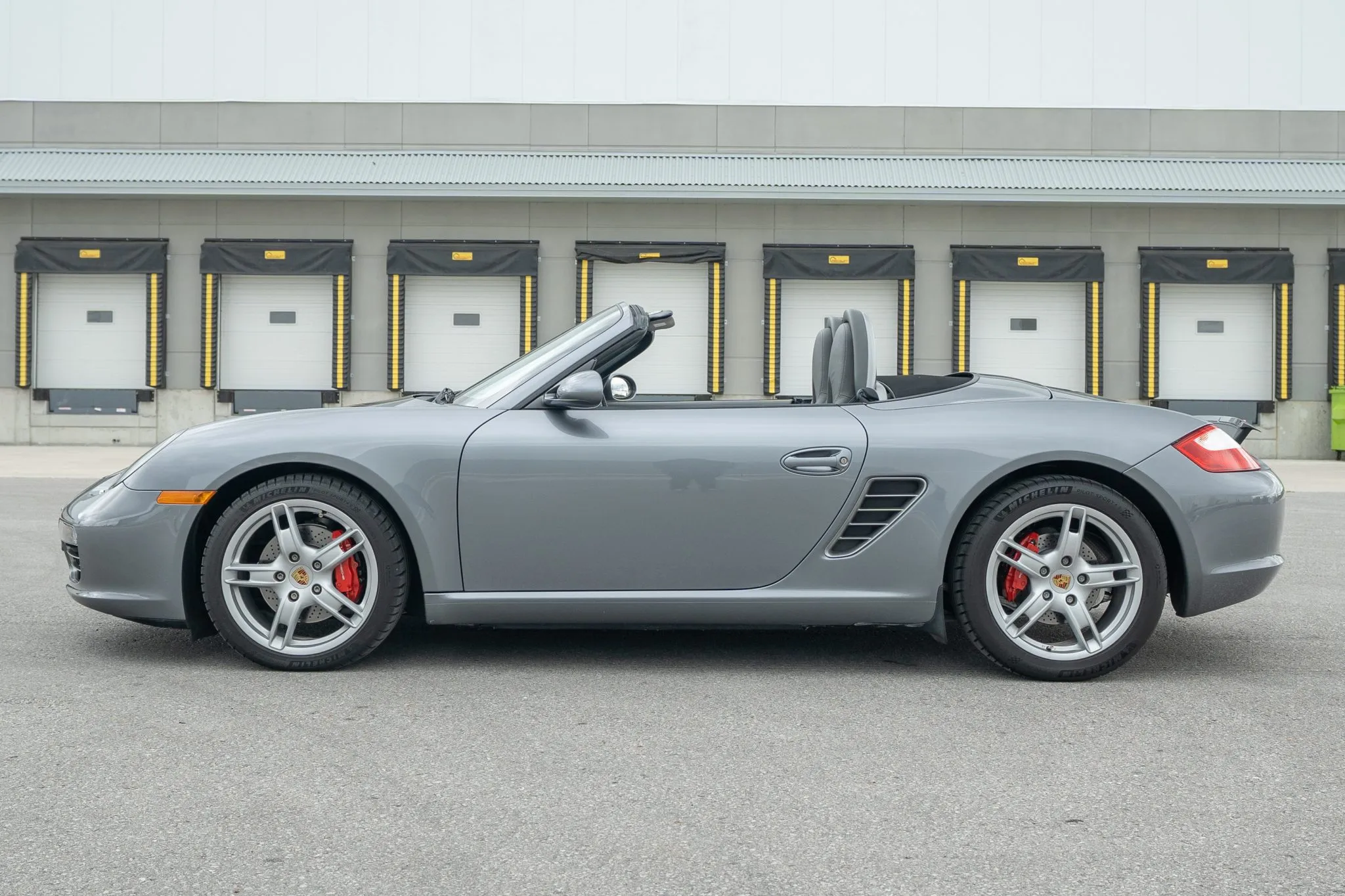 Load larger image of 2006 Porsche Boxster S - Stuttcars Classified